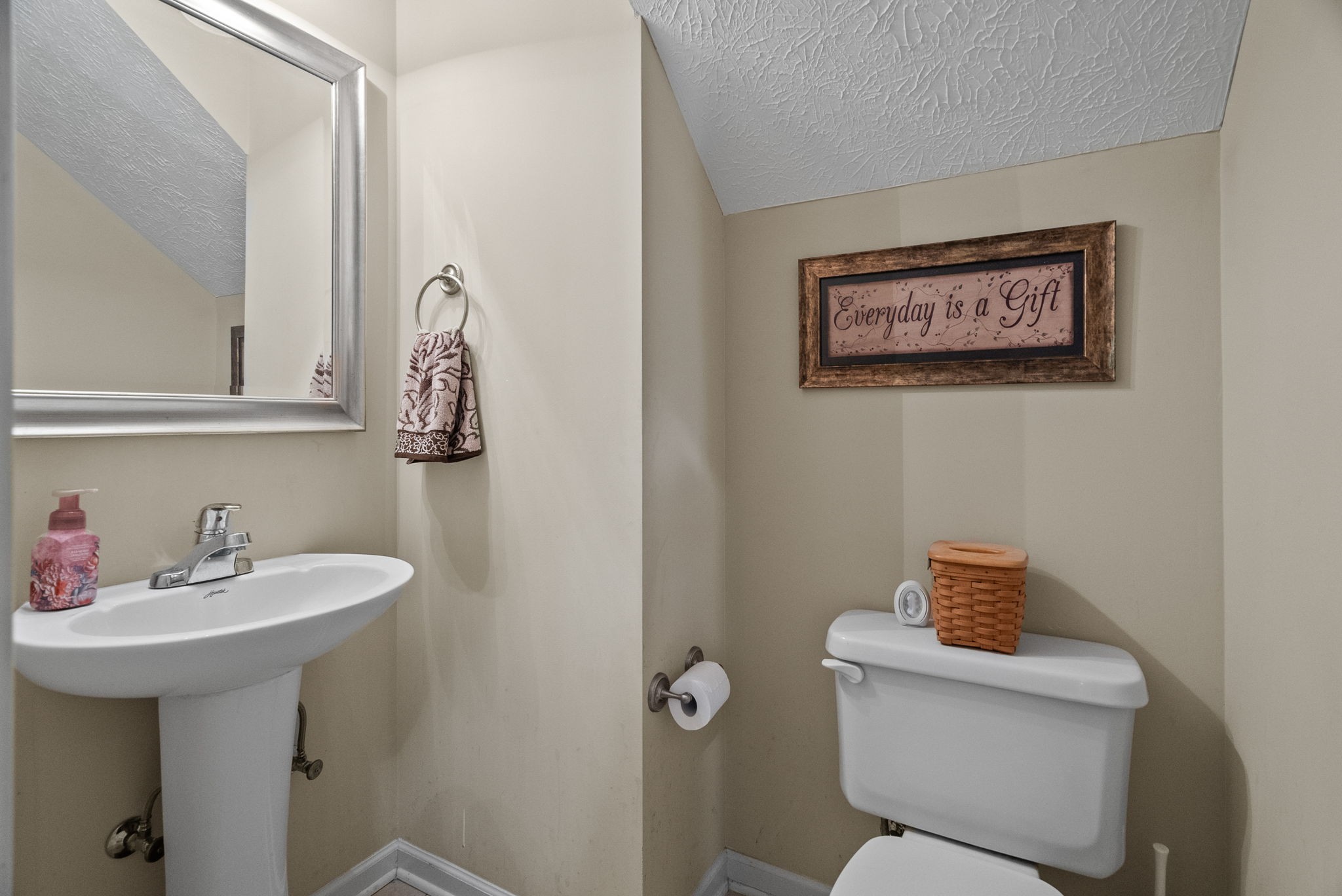304 W Winterberry Trl