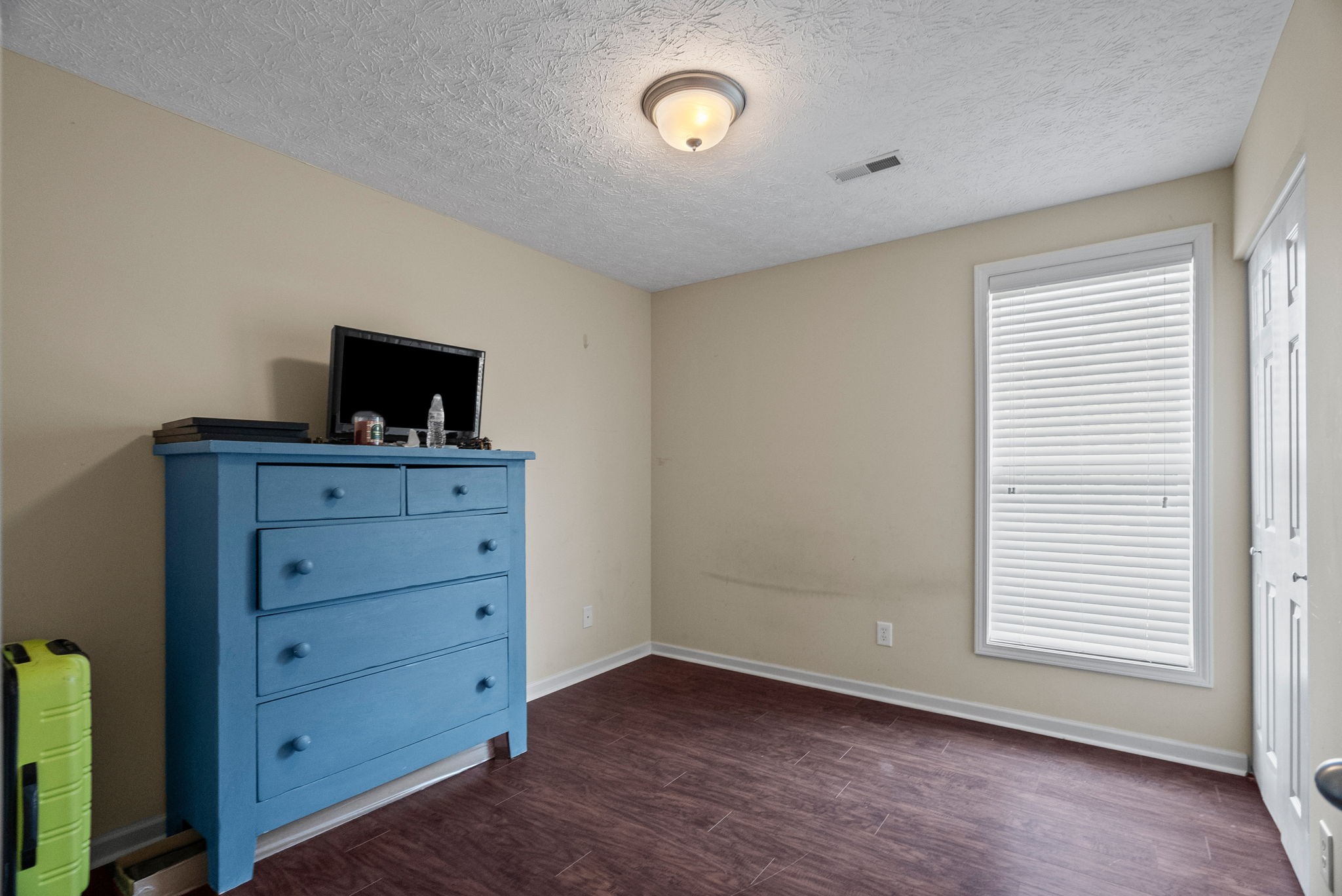 304 W Winterberry Trl