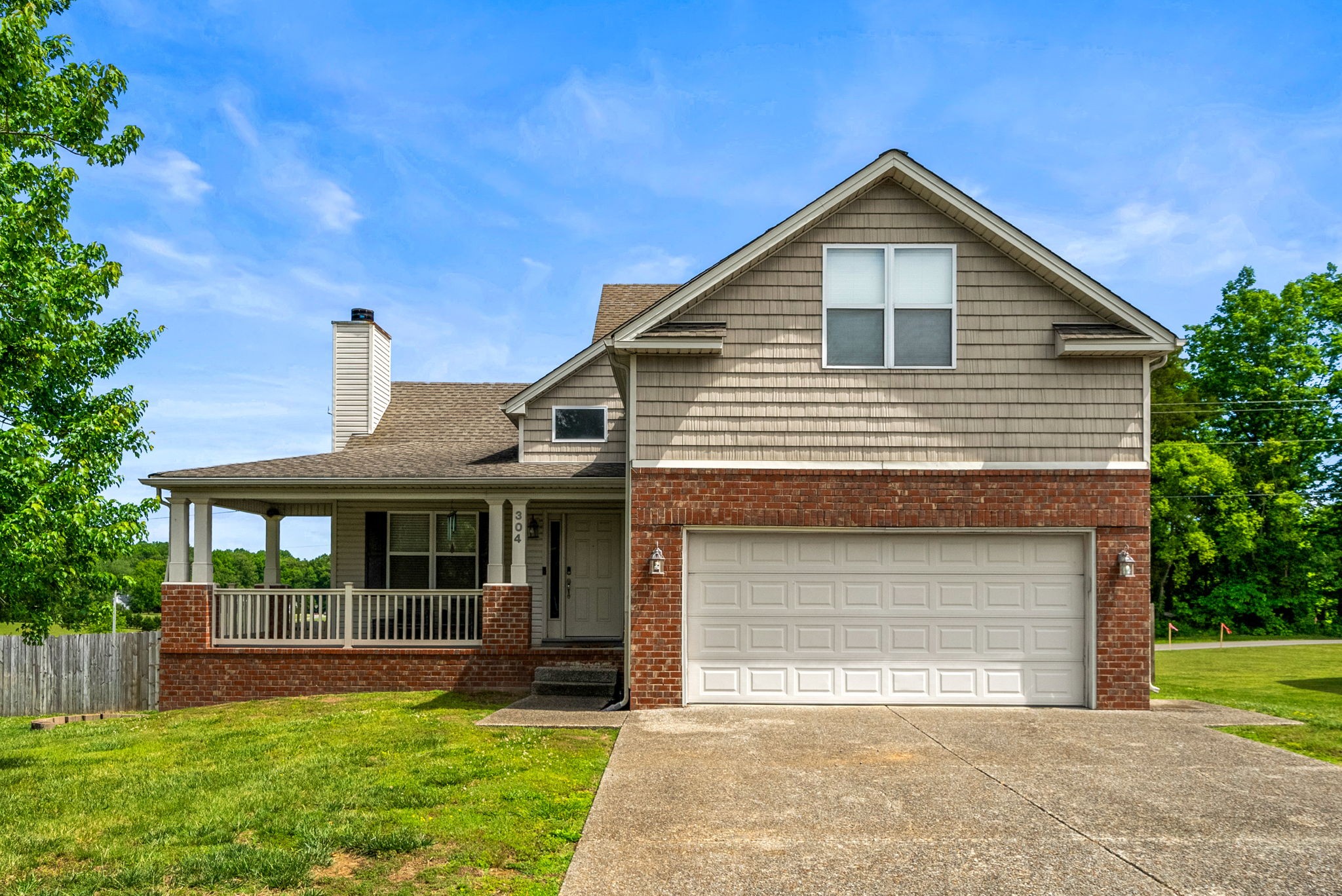 304 W Winterberry Trl