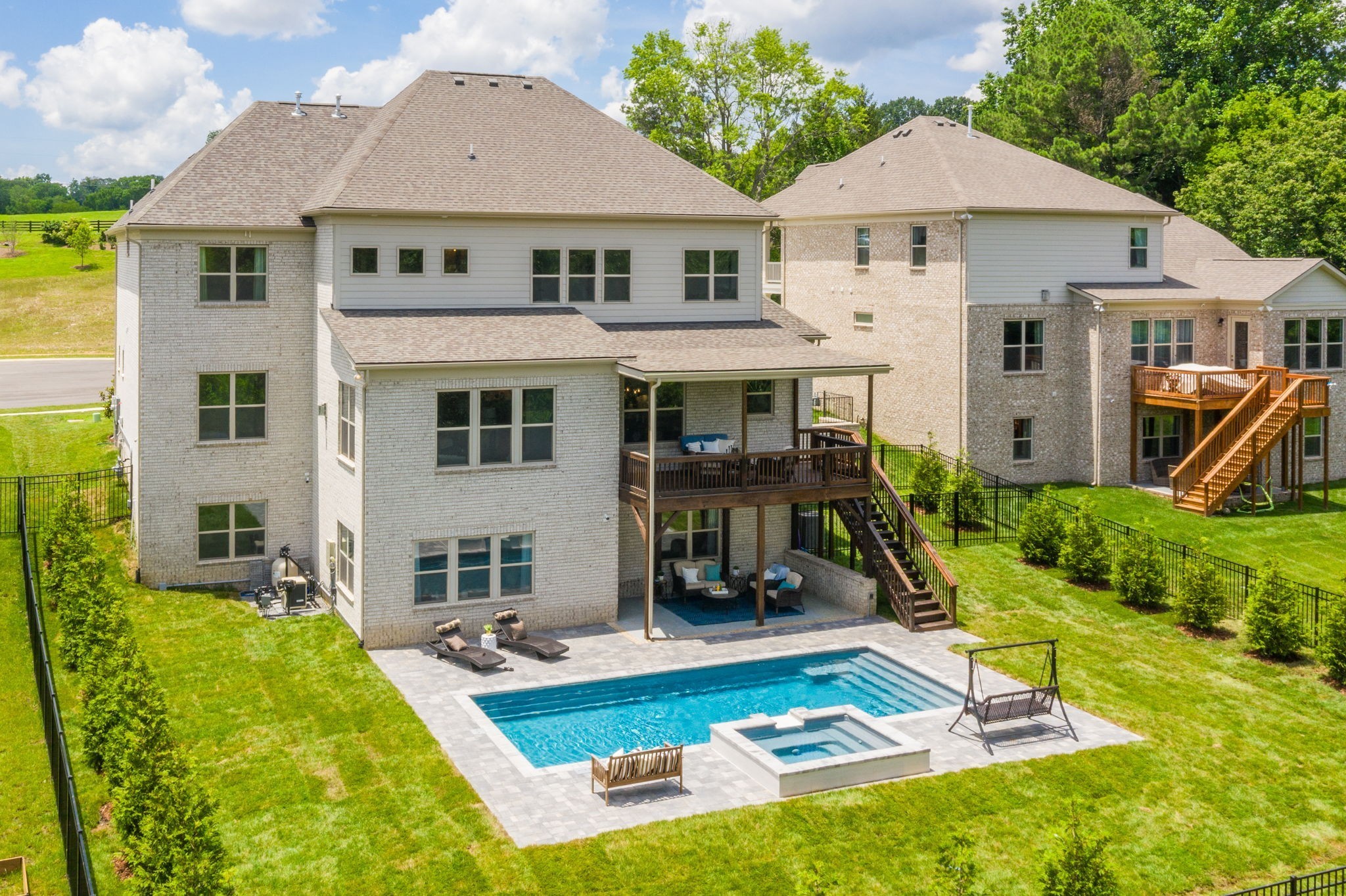 3544 Barnsley Ln