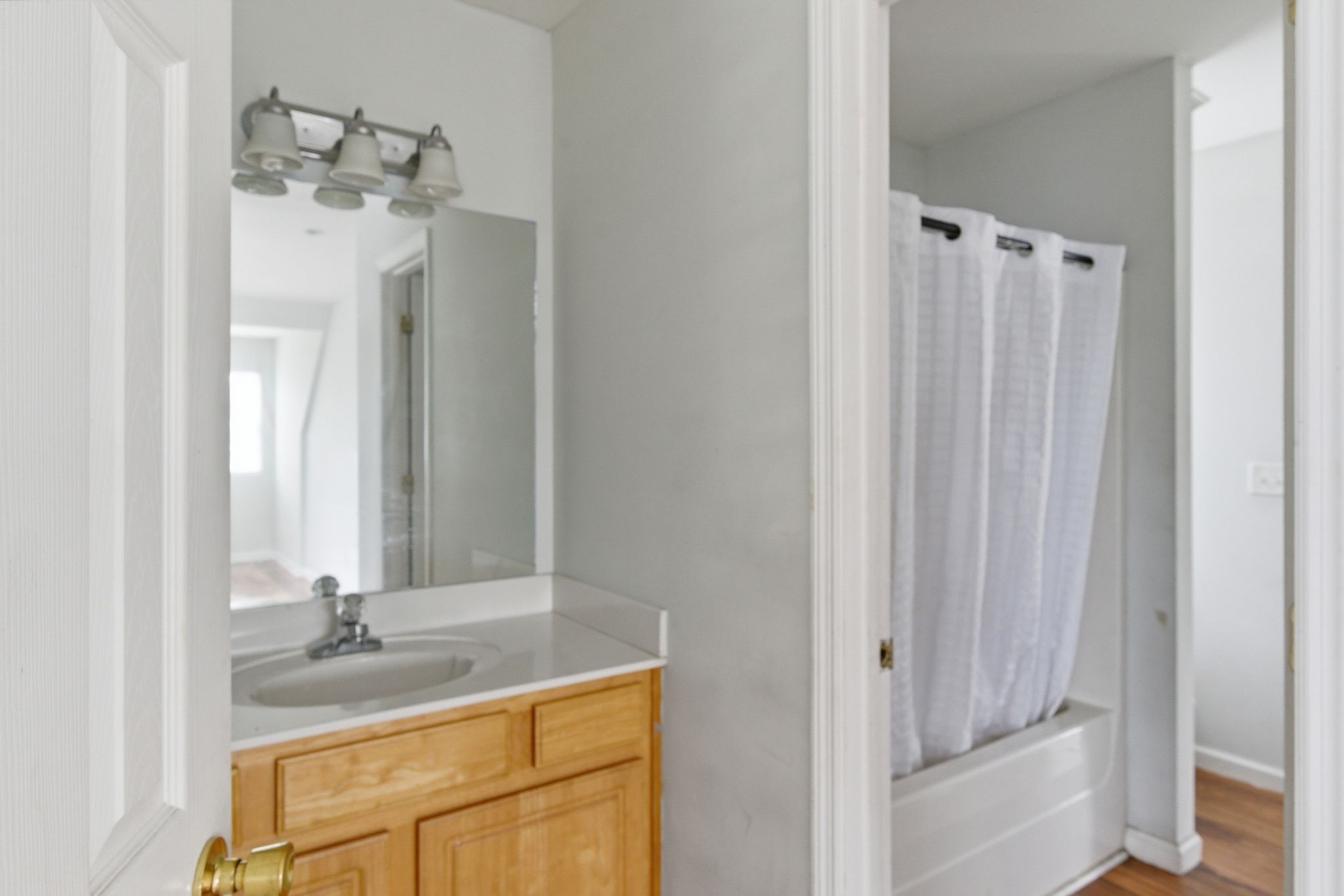 3329 Moorewood Dr Unit: A