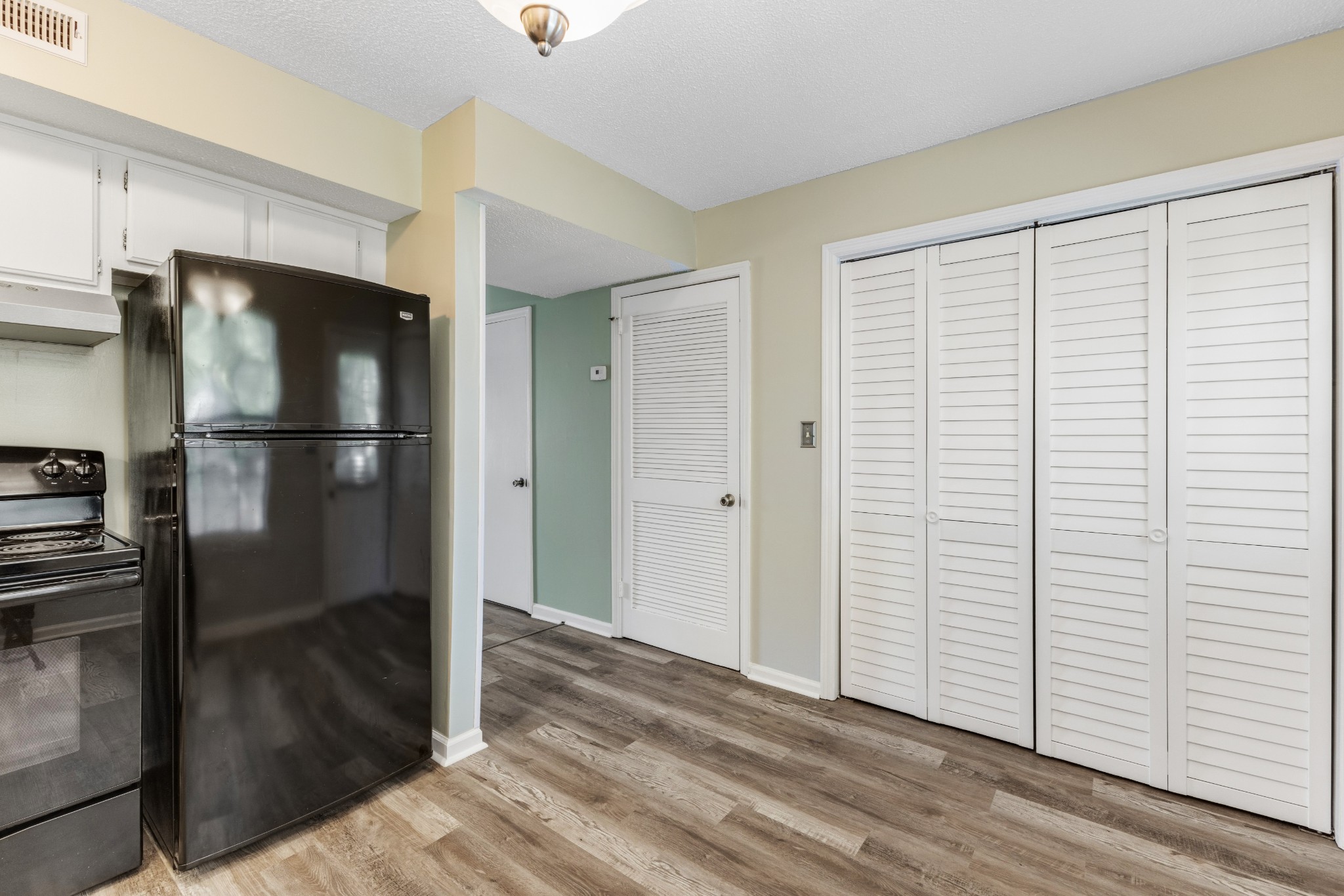 205 Edgewood Dr