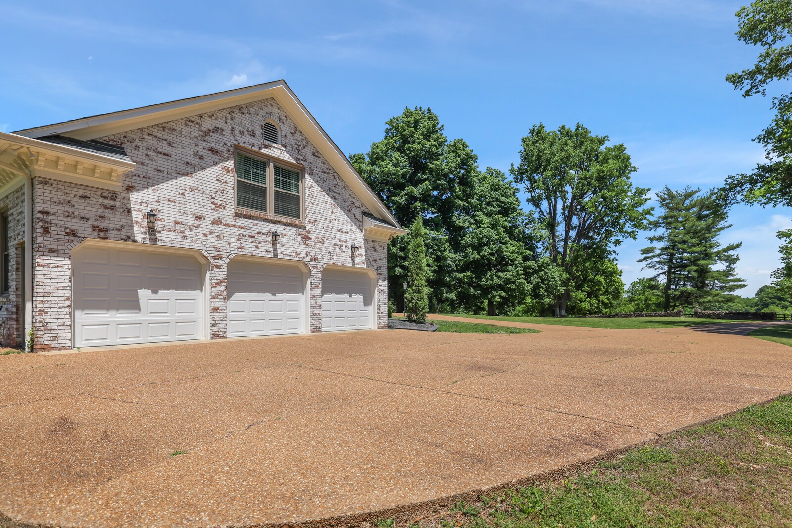 2964 Pulaski Hwy