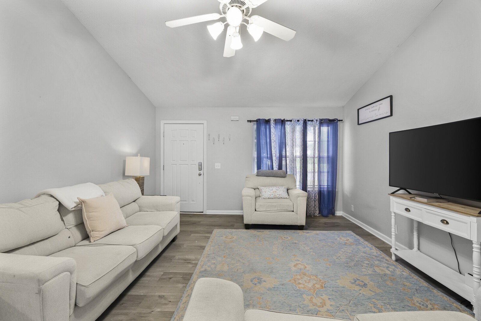 1500 Brookchase Ct
