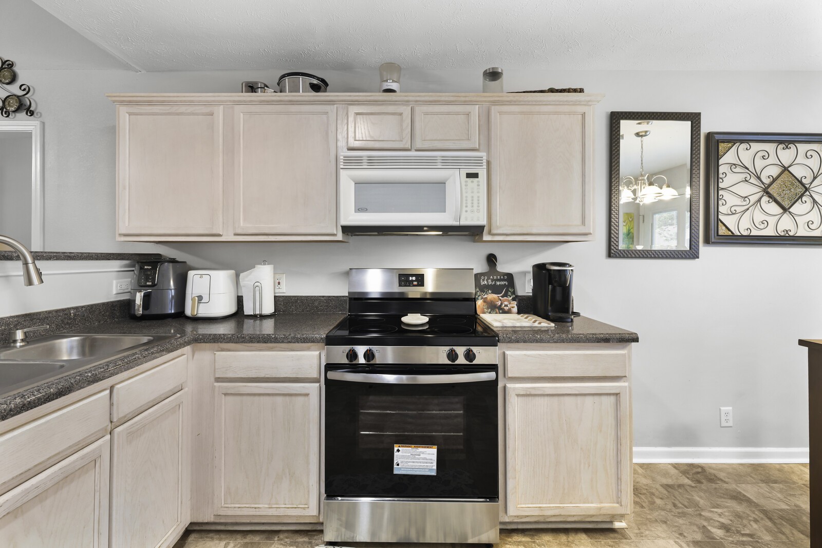 1500 Brookchase Ct