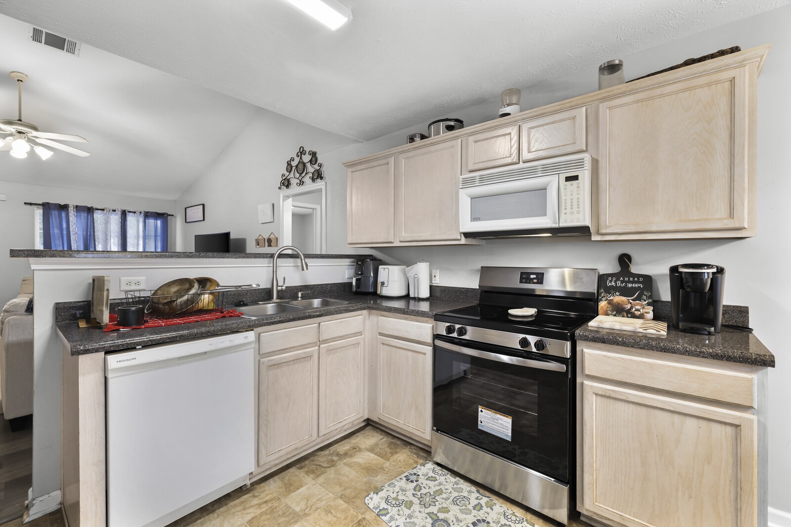 1500 Brookchase Ct