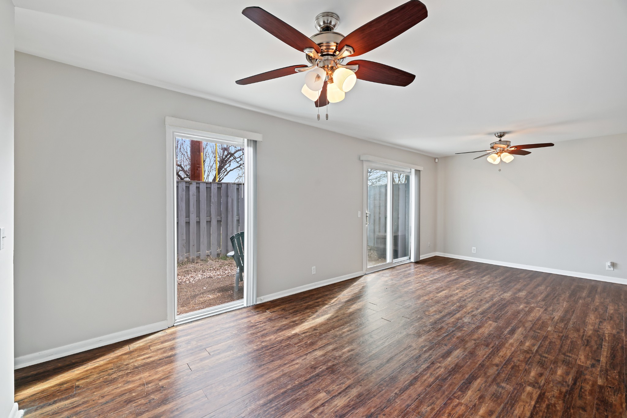1900 Richard Jones Rd Unit: V10