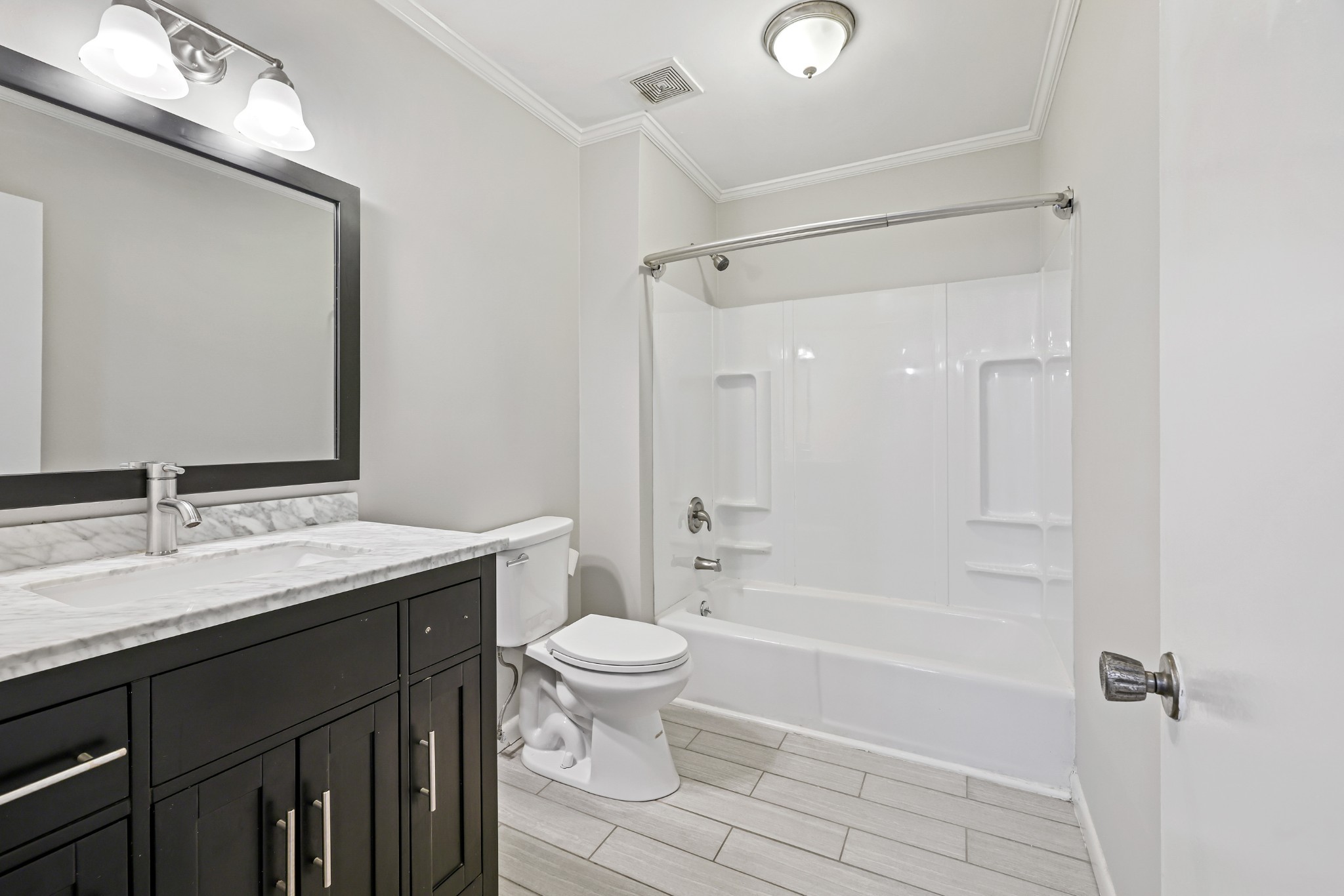 1900 Richard Jones Rd Unit: V10