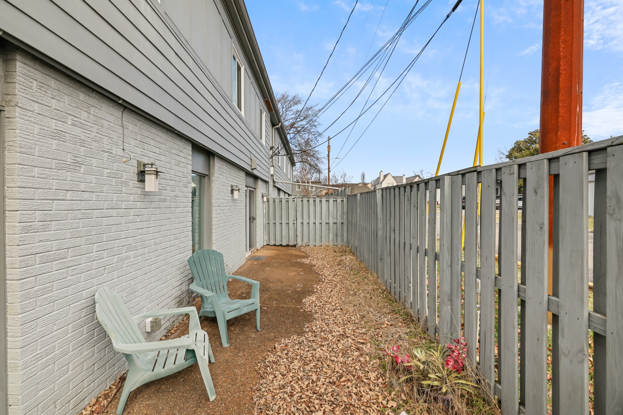 1900 Richard Jones Rd Unit: V10