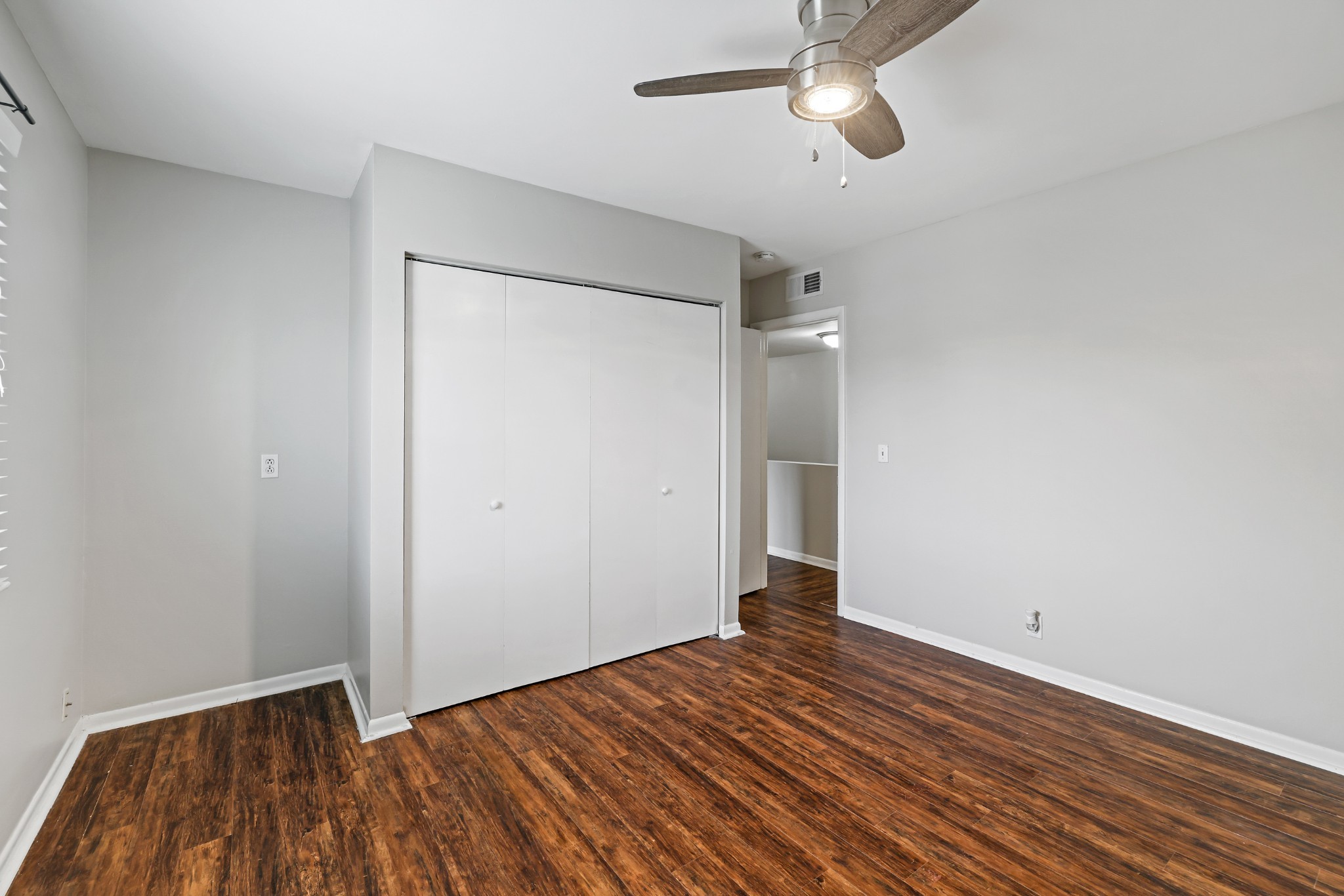 1900 Richard Jones Rd Unit: V10