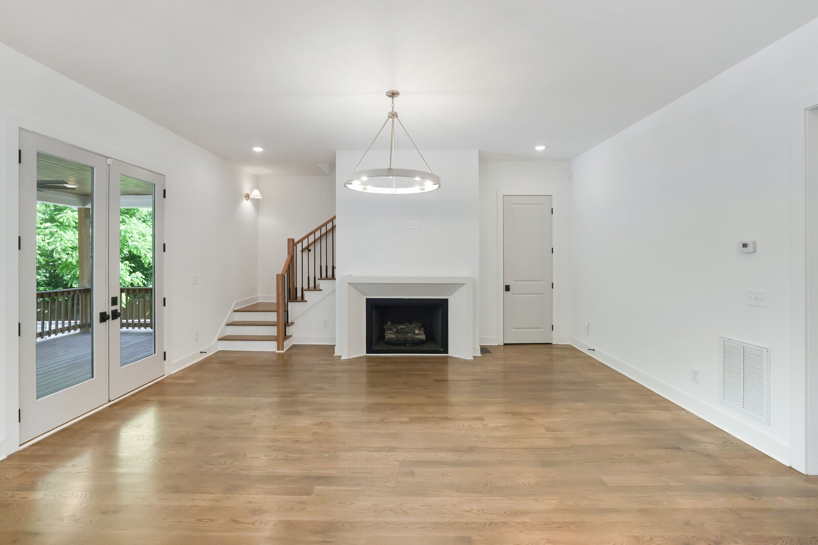 2120 Riverside Dr