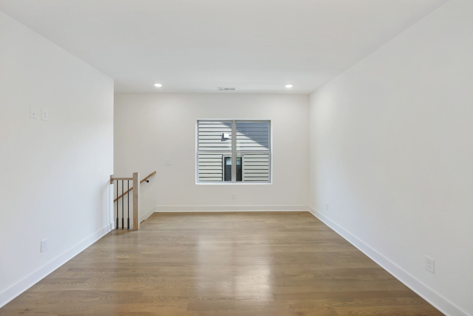 2120 Riverside Dr