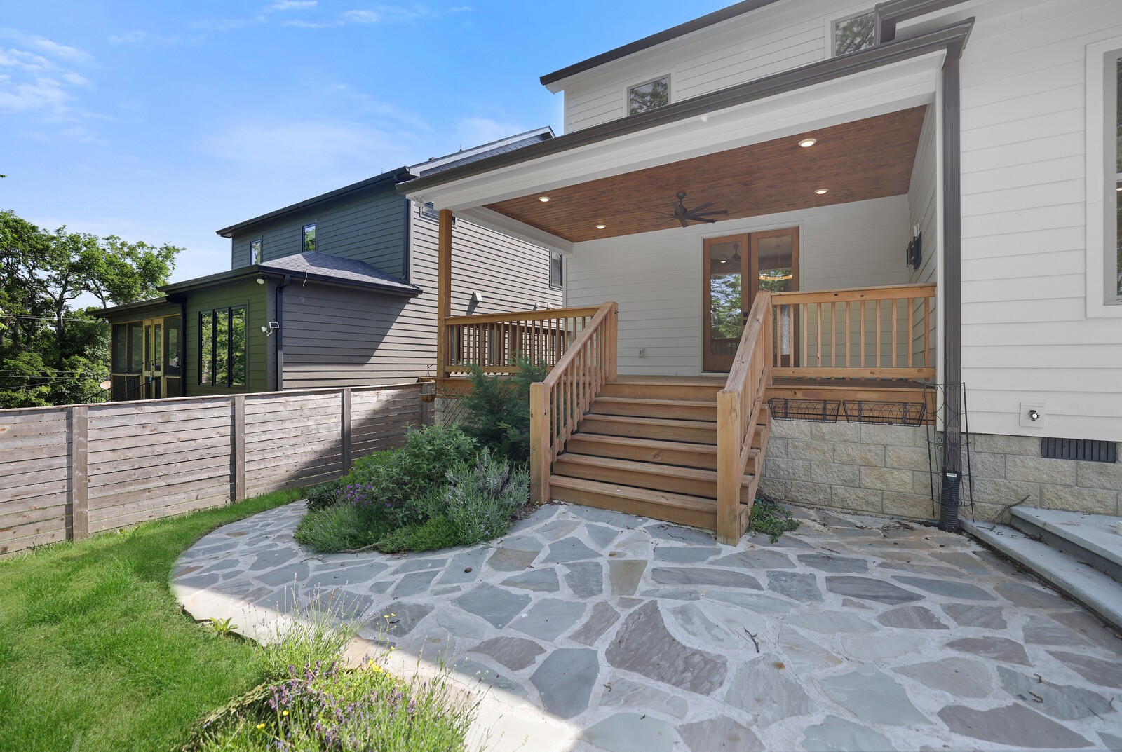 2120 Riverside Dr