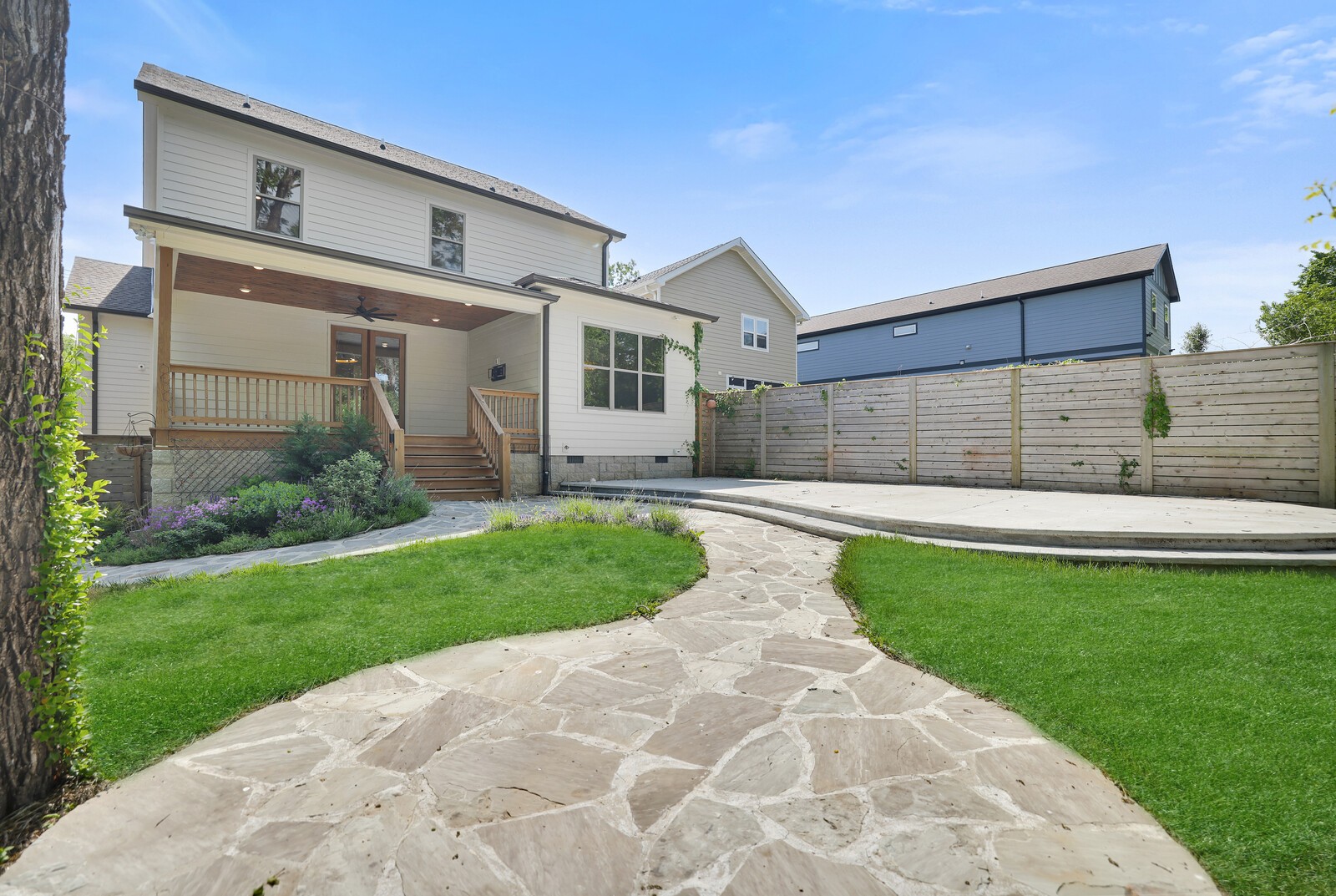 2120 Riverside Dr