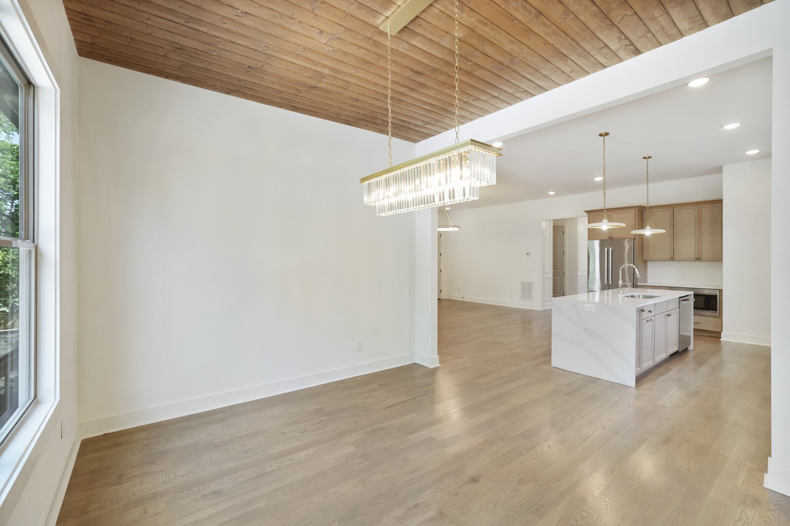 2120 Riverside Dr