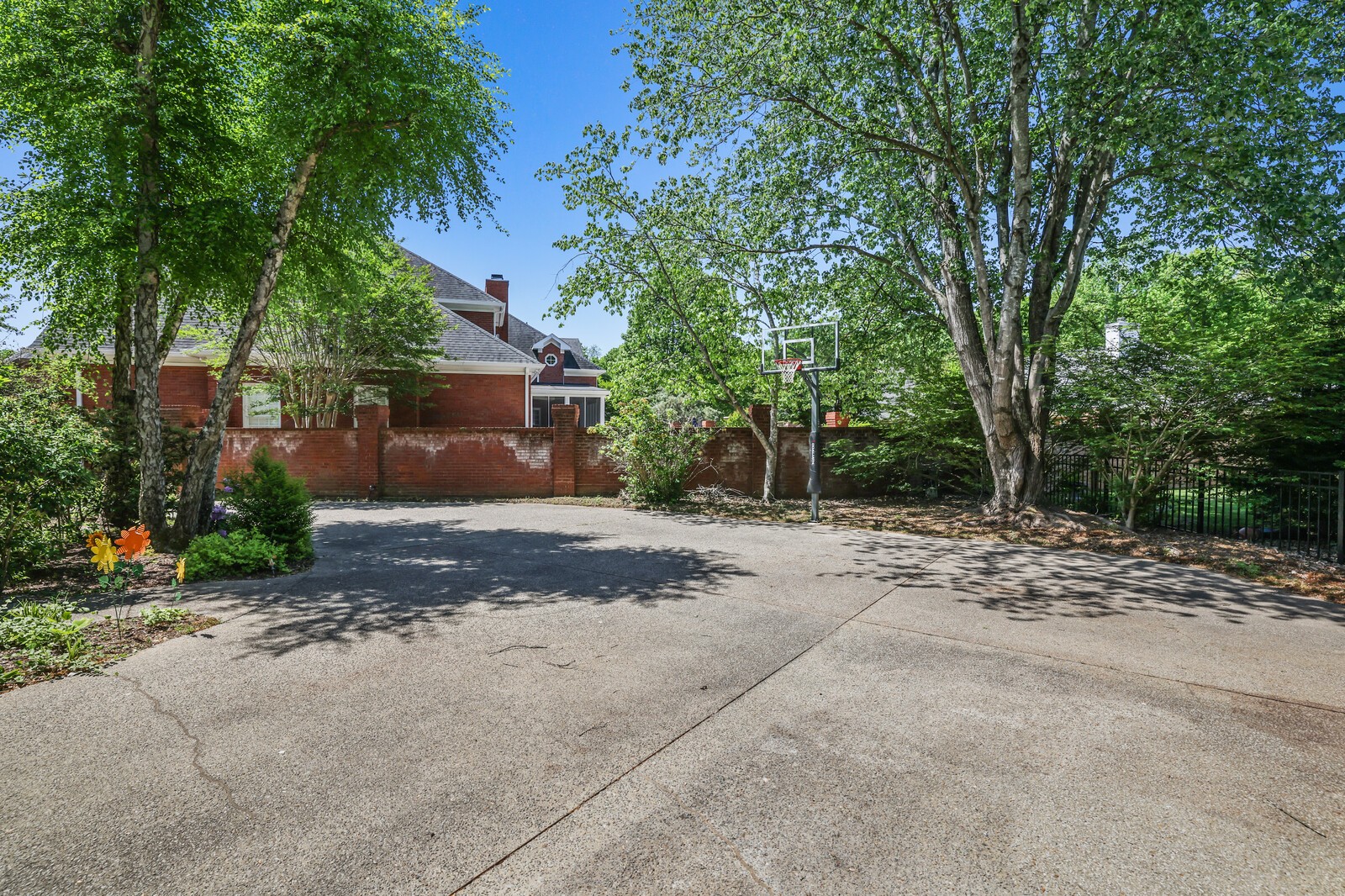 94 Hidden Way Ct