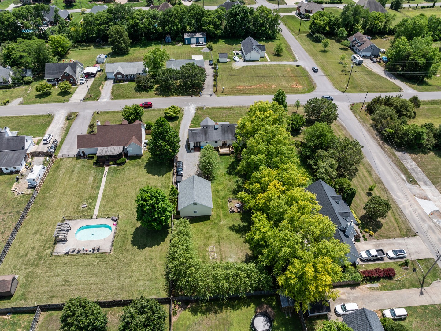 136 Fall Creek Dr