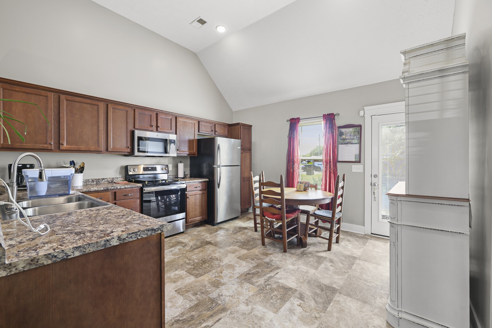 320 Providence Dr