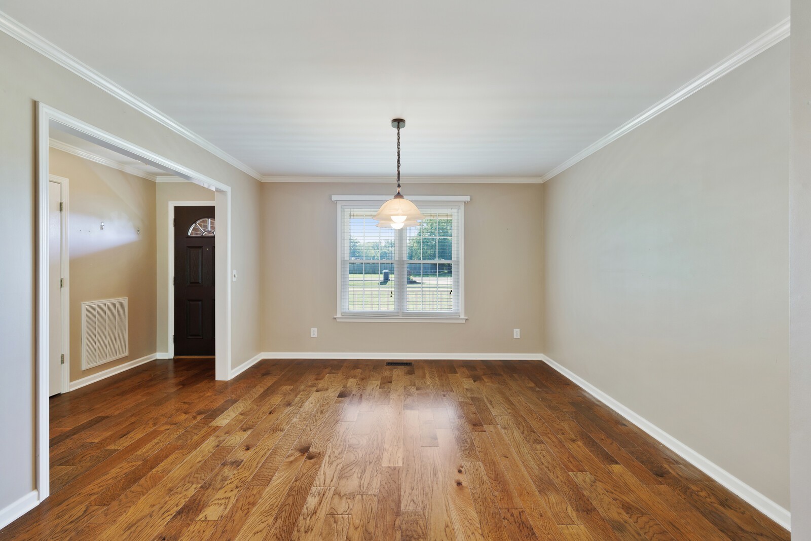 323 Winter Way