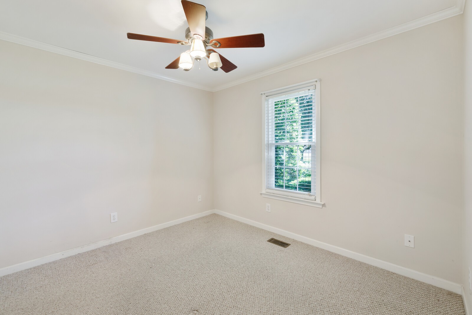 323 Winter Way