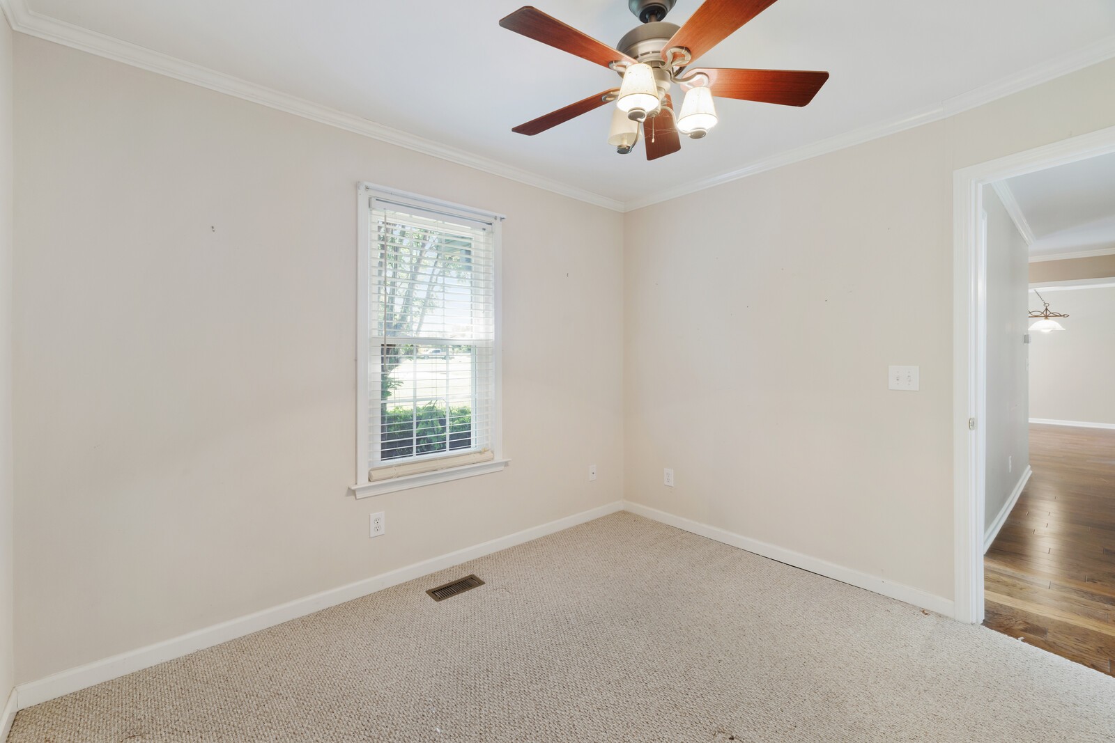 323 Winter Way