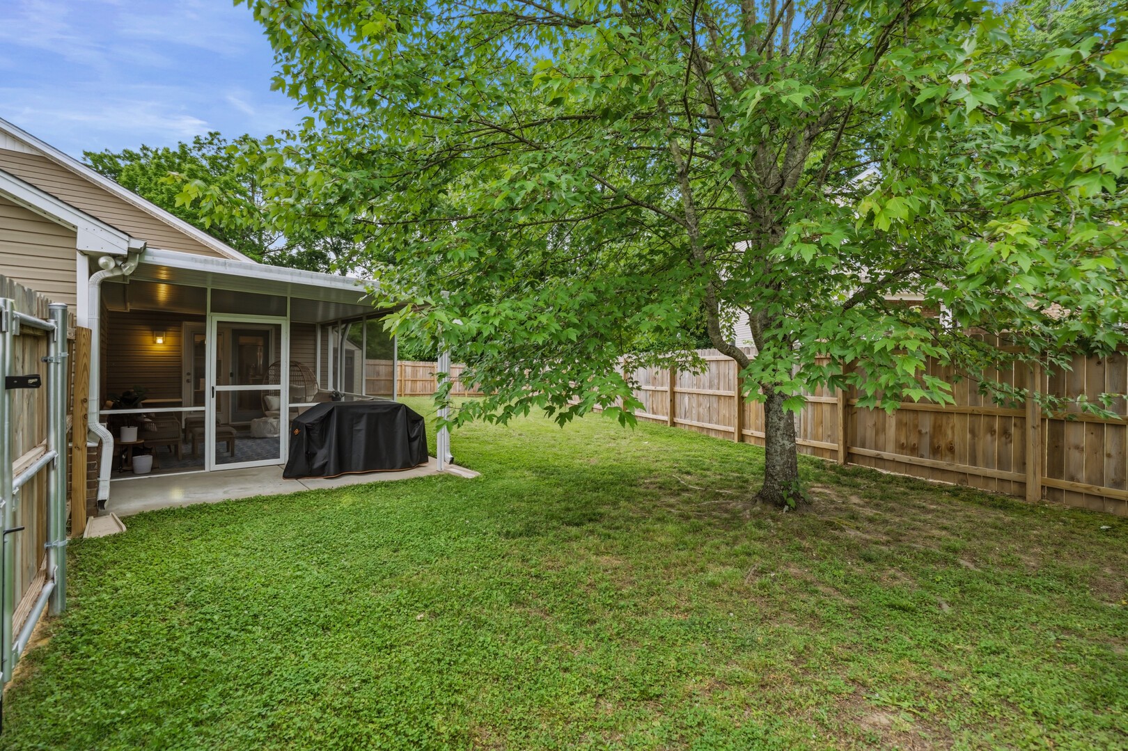 6019 Chickadee Cir