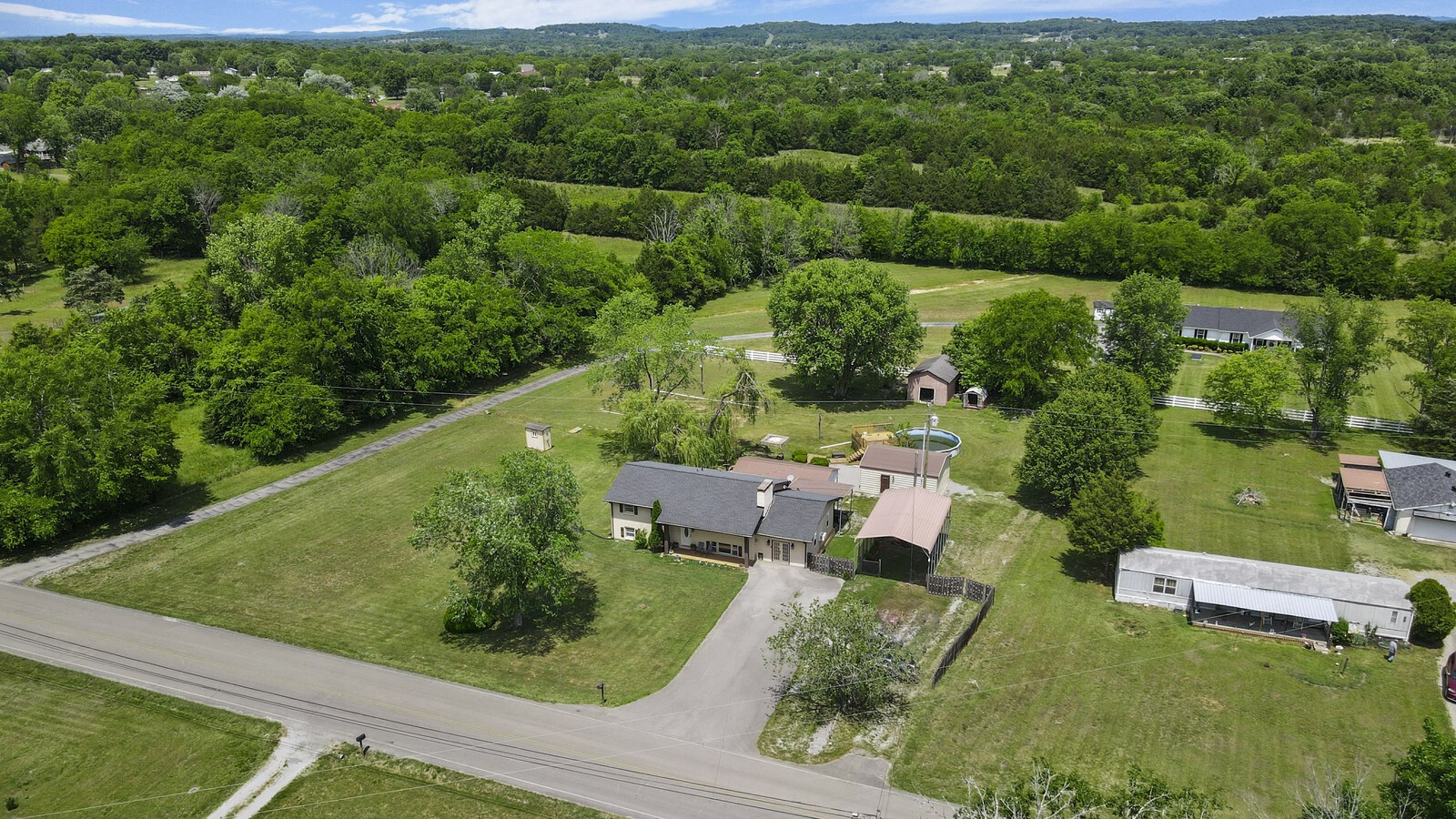 235 Vance Ln