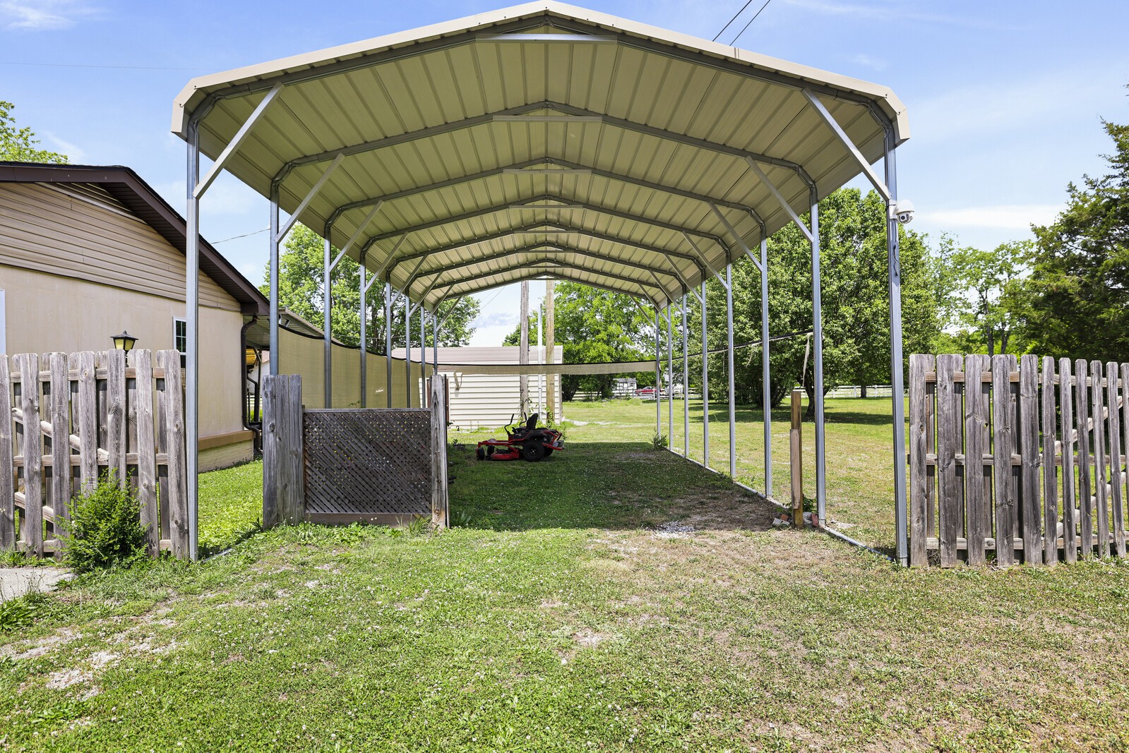 235 Vance Ln