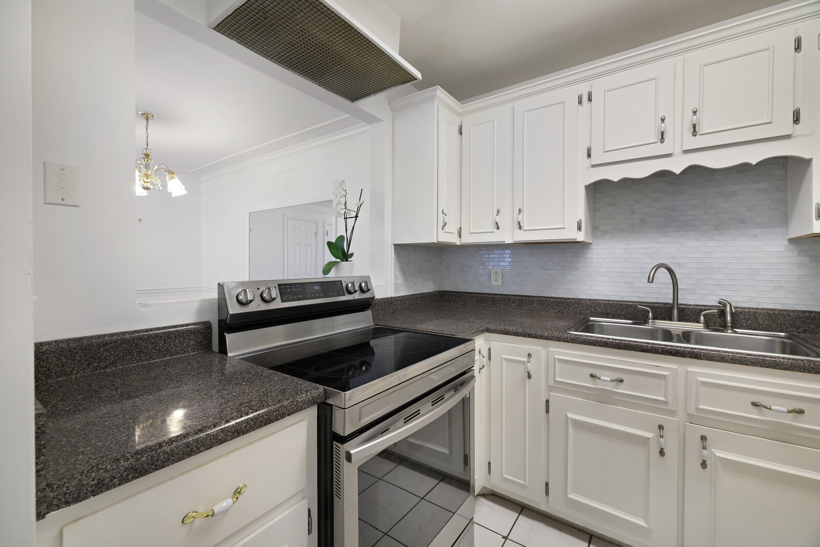 3210 Orleans Dr Unit: 8