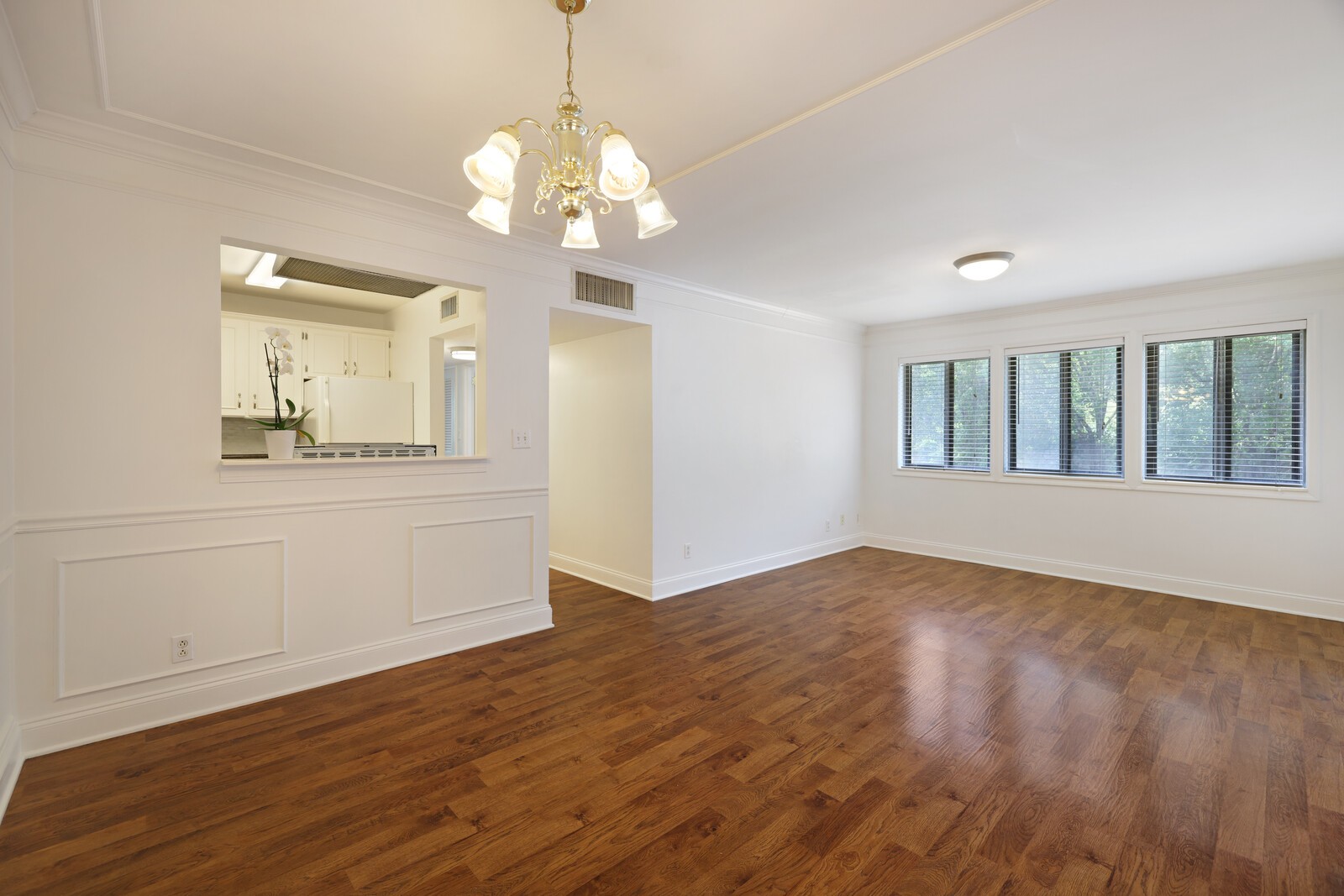 3210 Orleans Dr Unit: 8