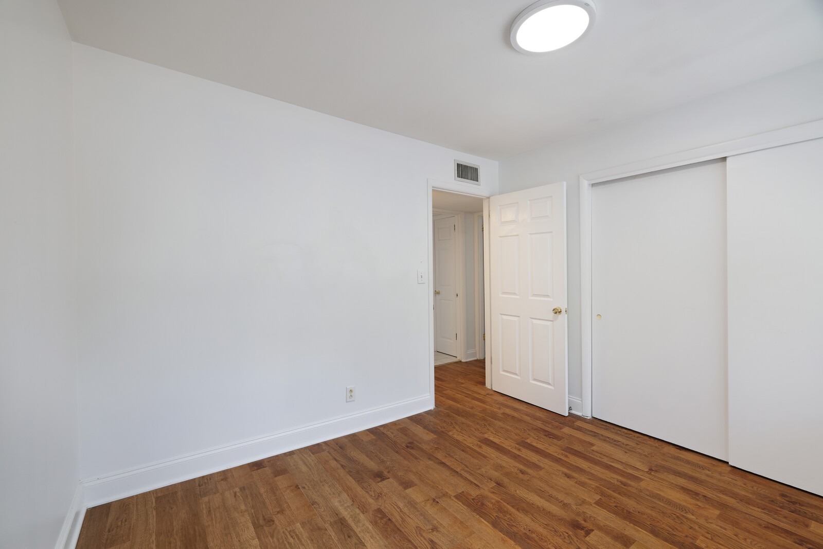 3210 Orleans Dr Unit: 8