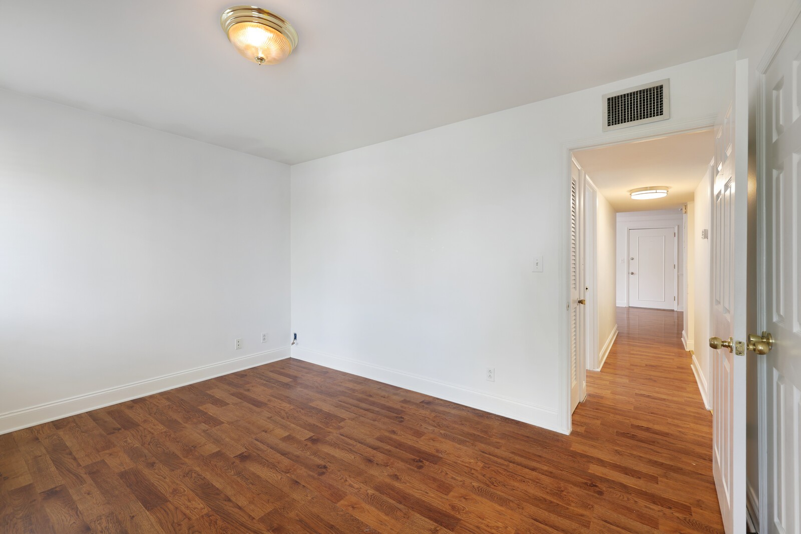 3210 Orleans Dr Unit: 8