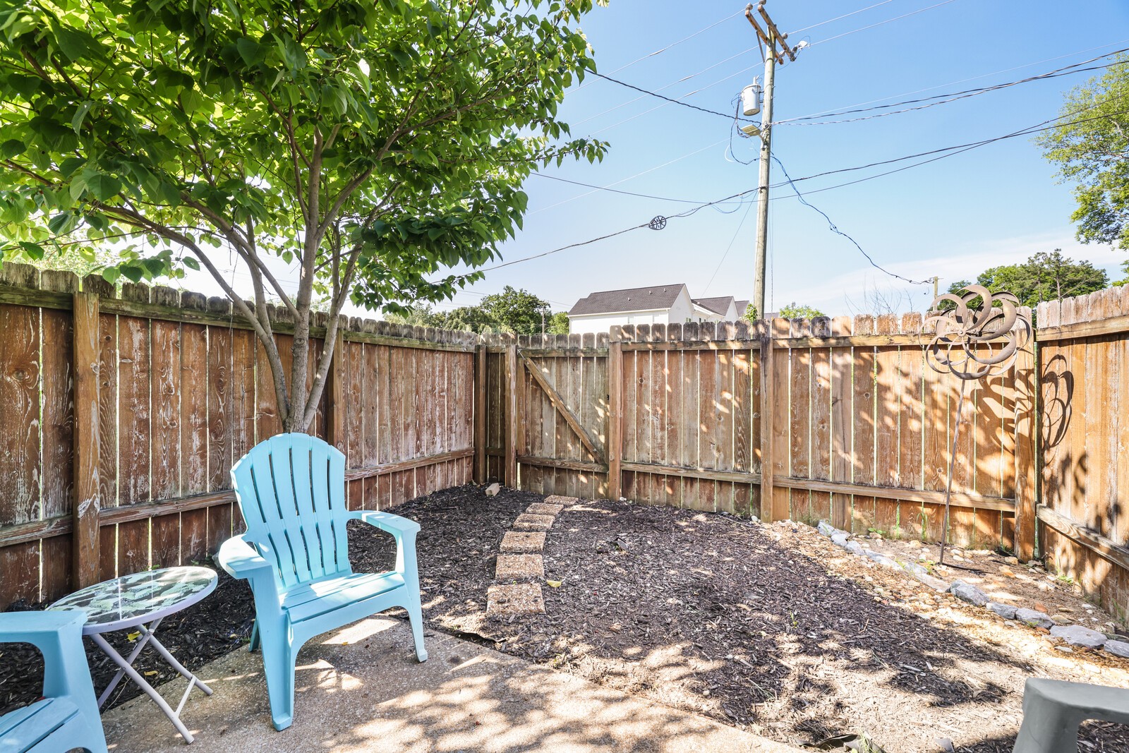 500 Paragon Mills Rd Unit: B1