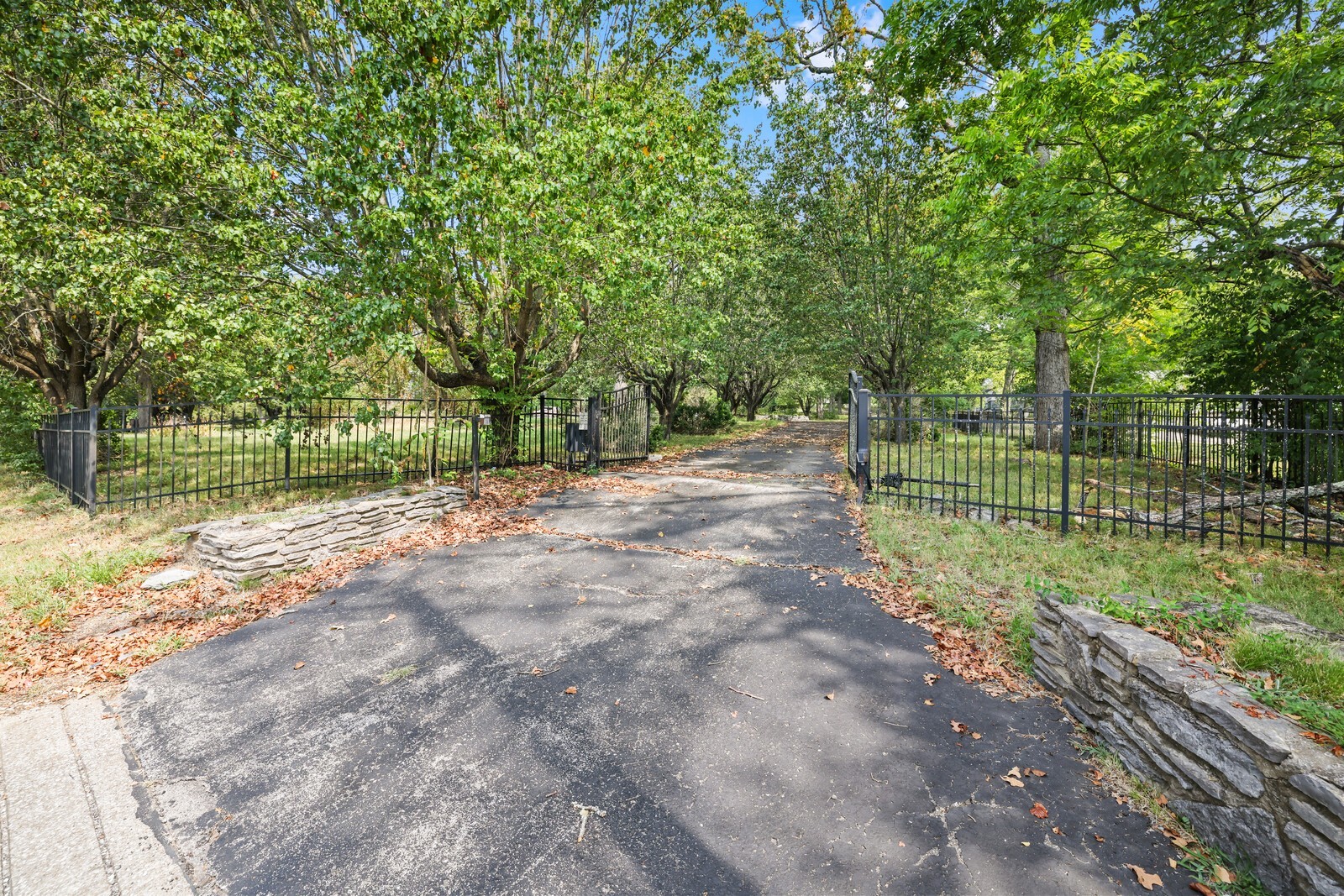 2516 Old Smith Springs Rd