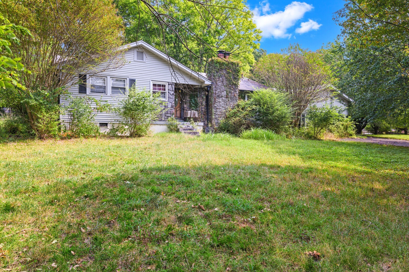 2516 Old Smith Springs Rd