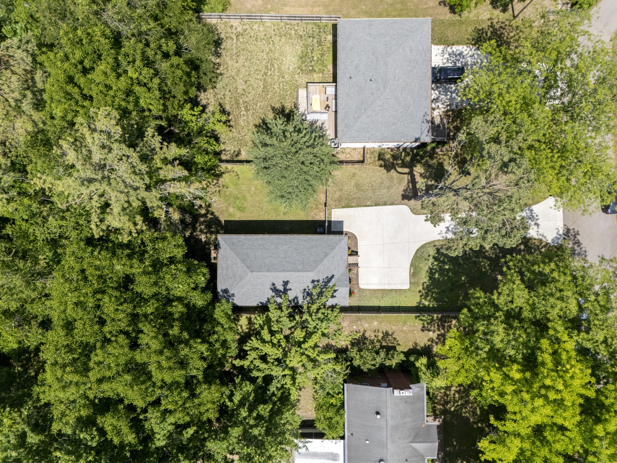 1102 Fernbank Dr