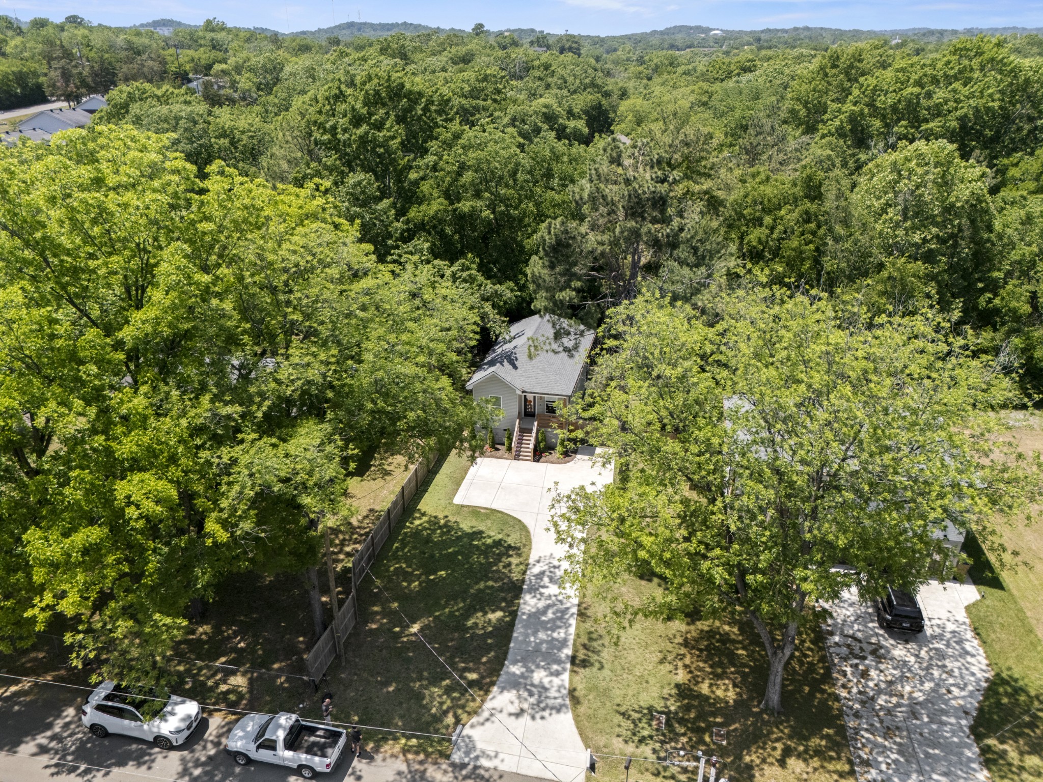 1102 Fernbank Dr