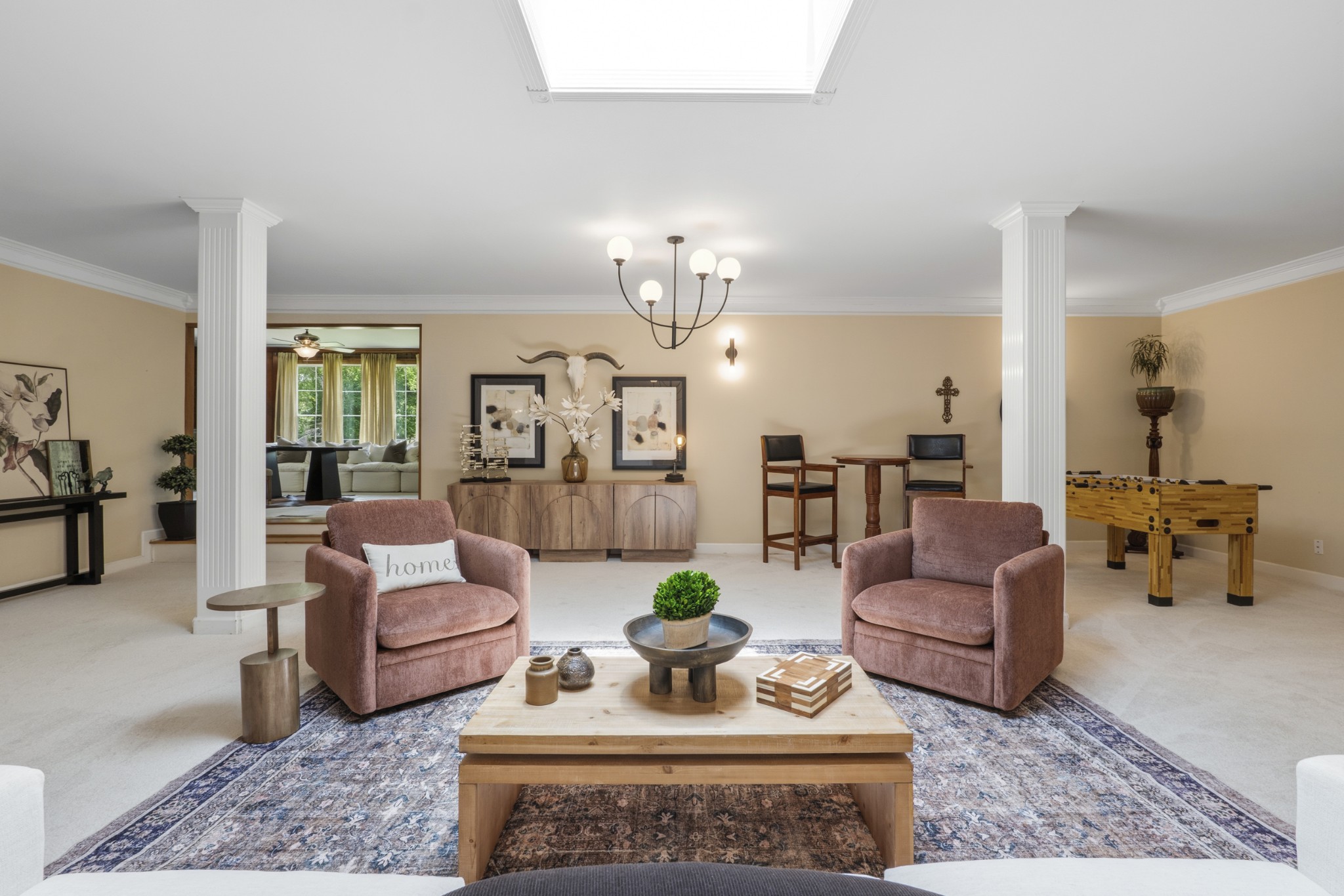 908 Lakeshore Dr