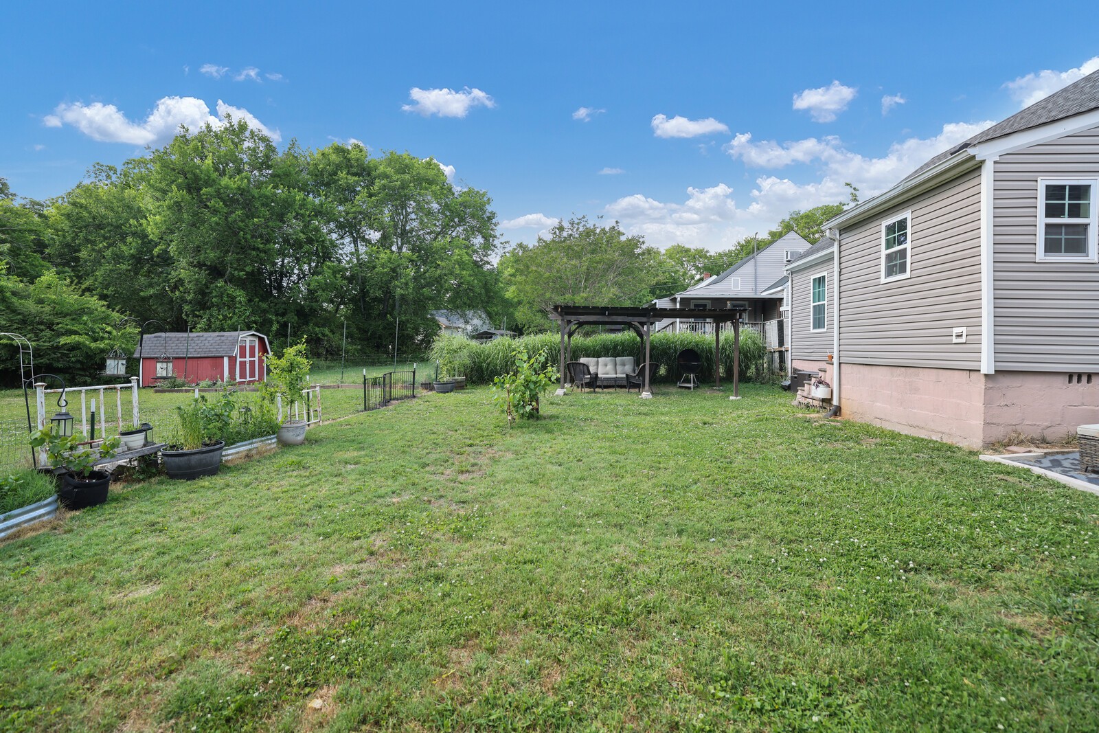 336 W End Ave, N