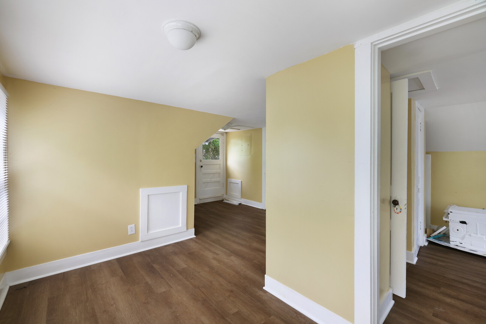 156 Delmar Dr