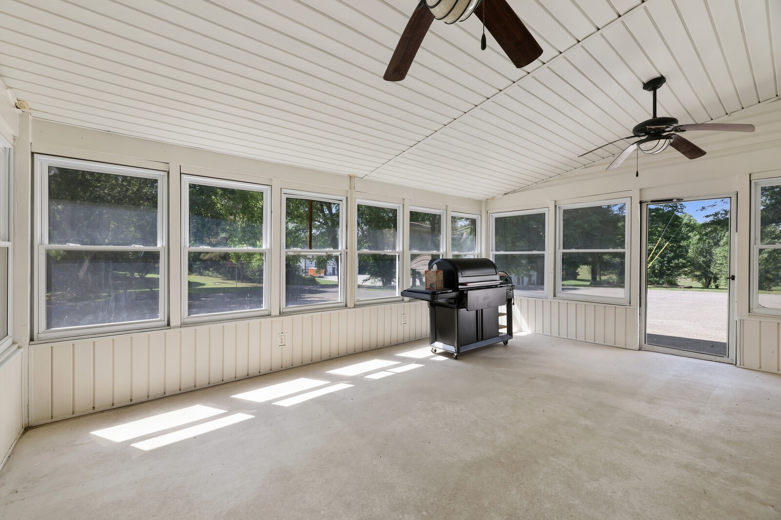 1138 Shahan Rd