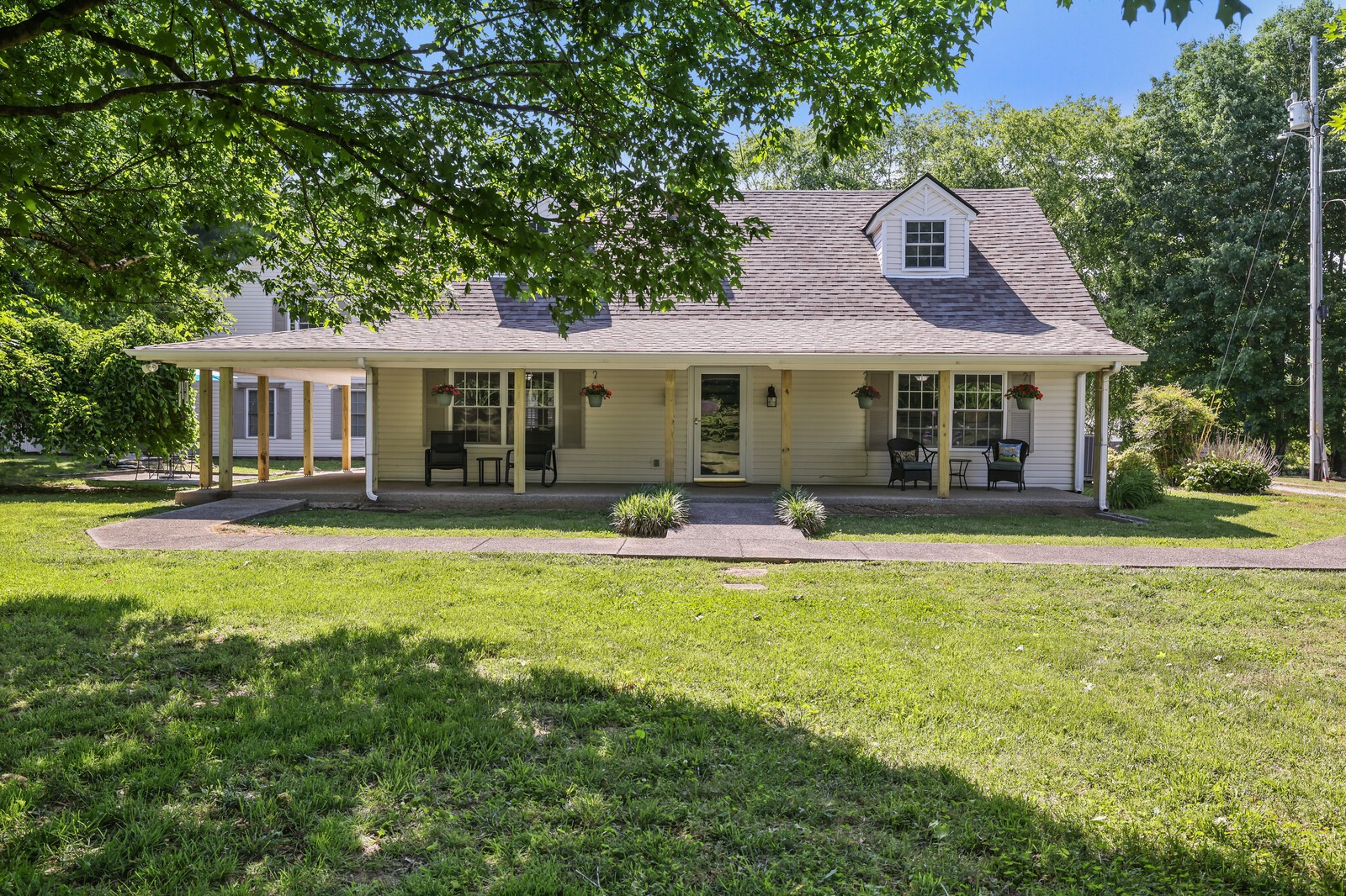 1138 Shahan Rd