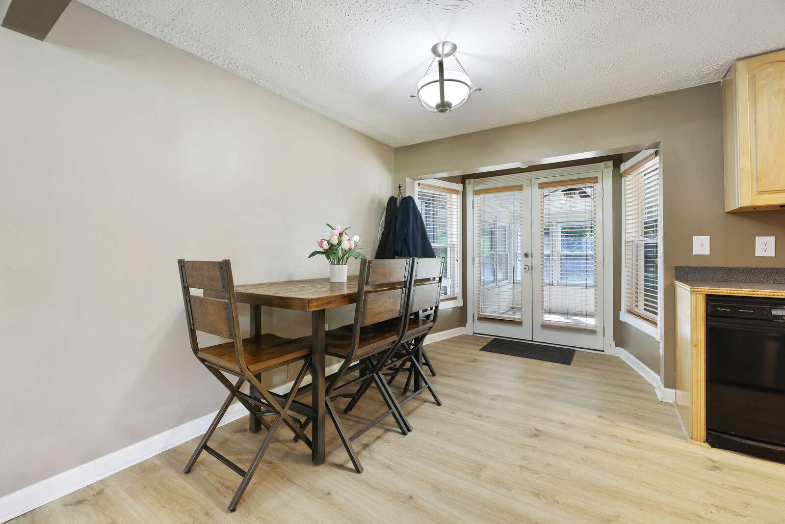 1138 Shahan Rd