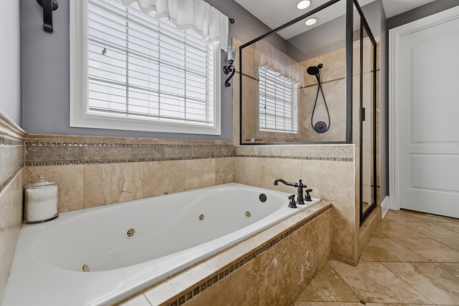 1500 Adventure Ct