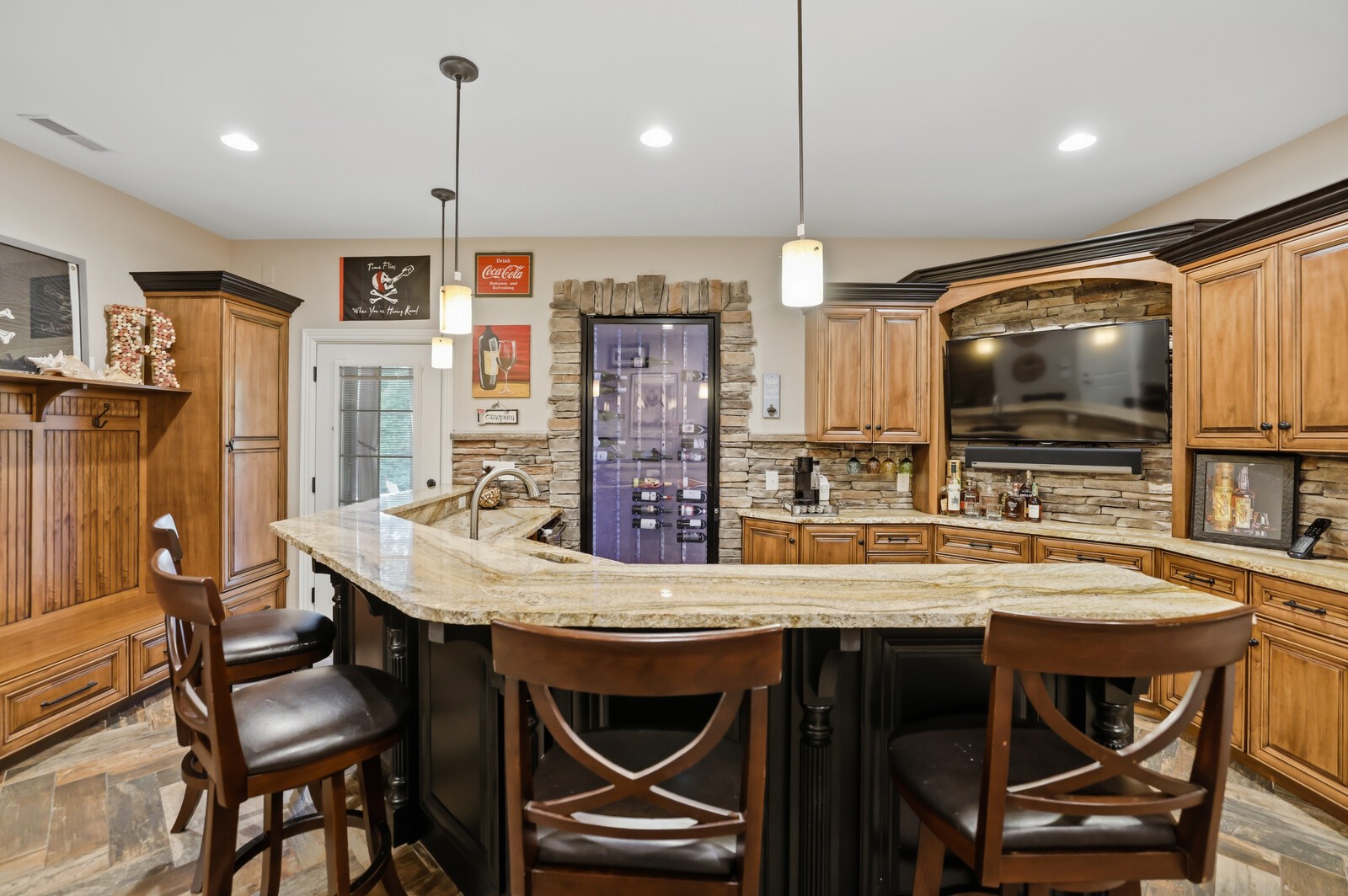 1500 Adventure Ct