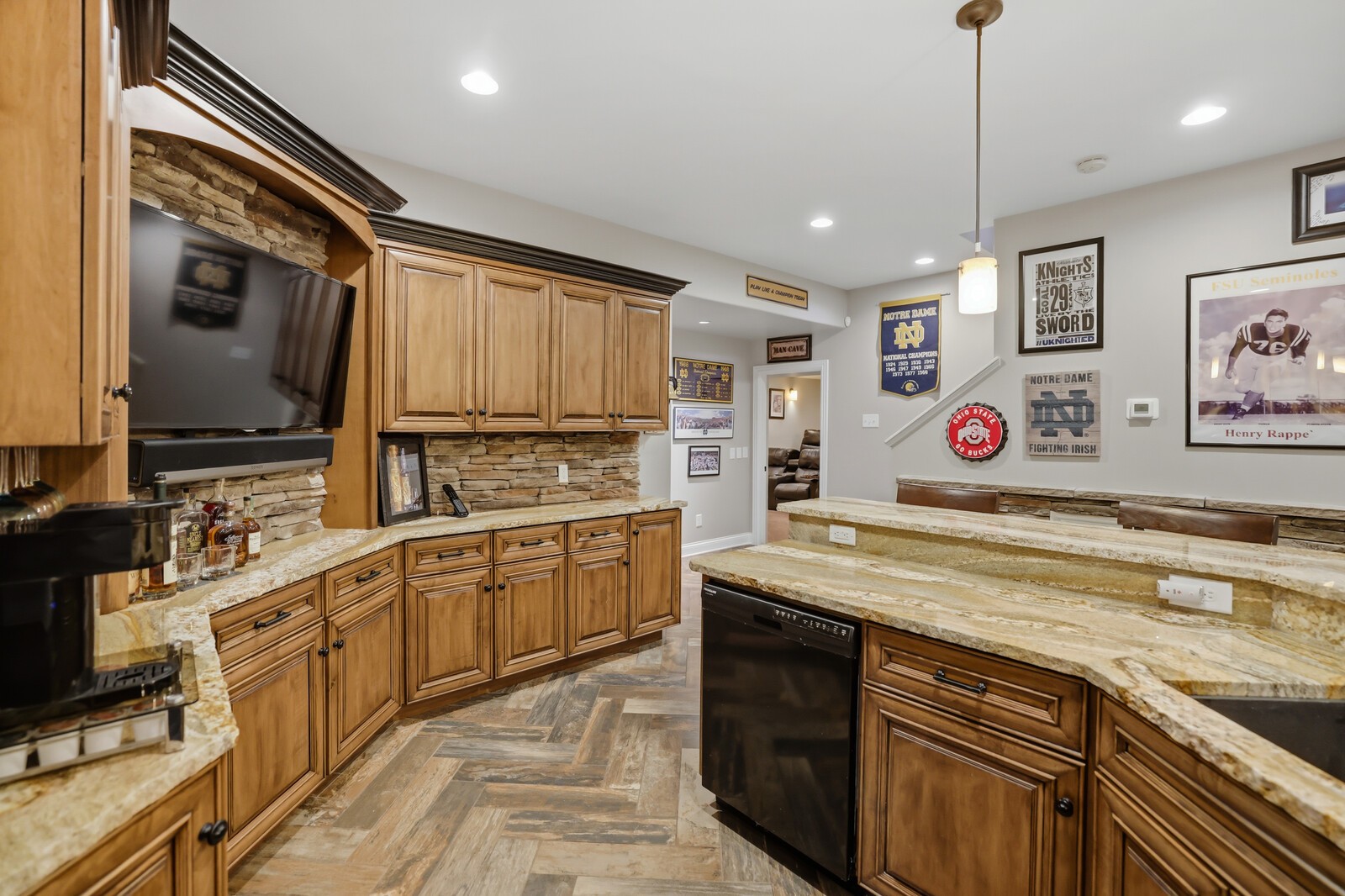 1500 Adventure Ct