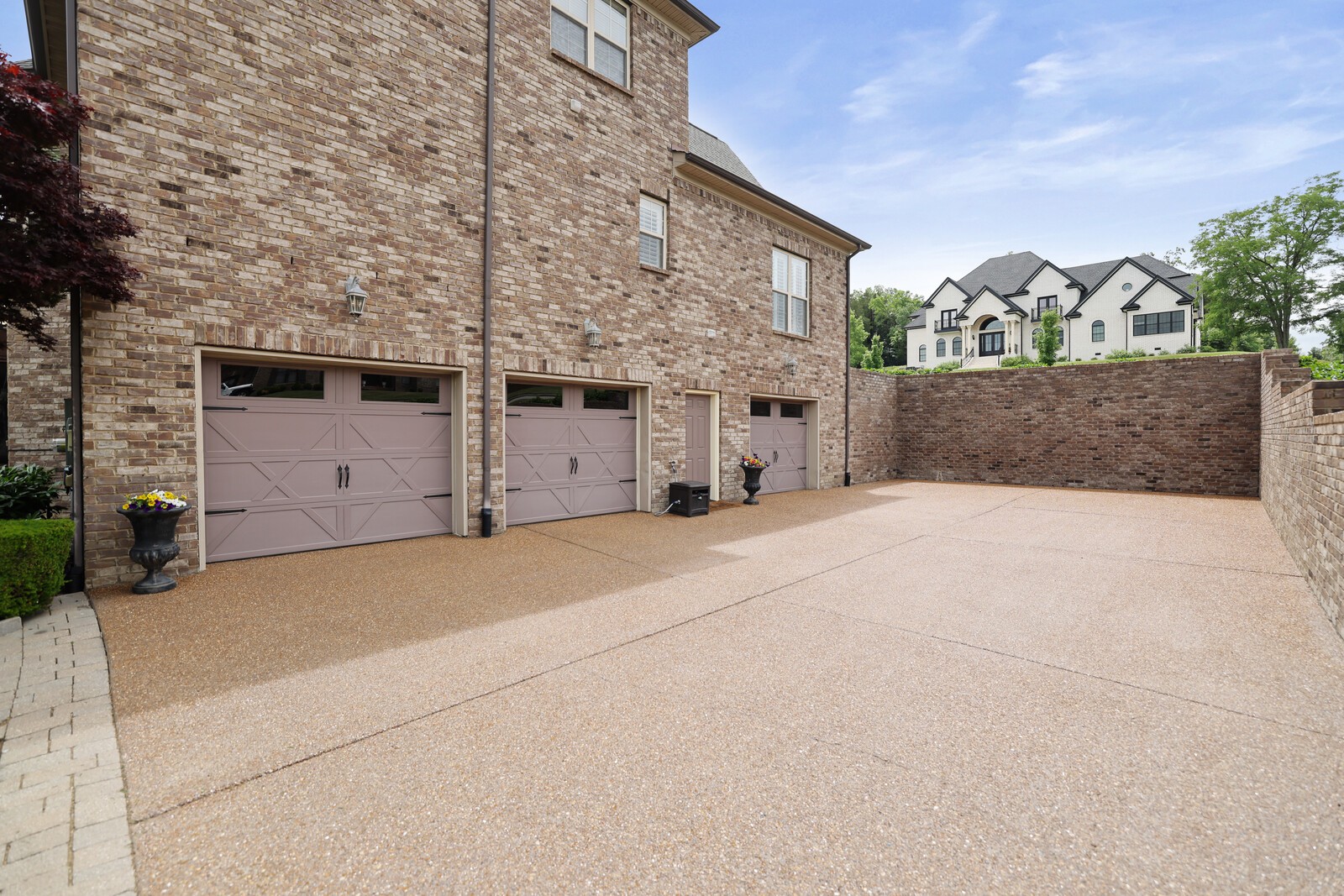 1500 Adventure Ct