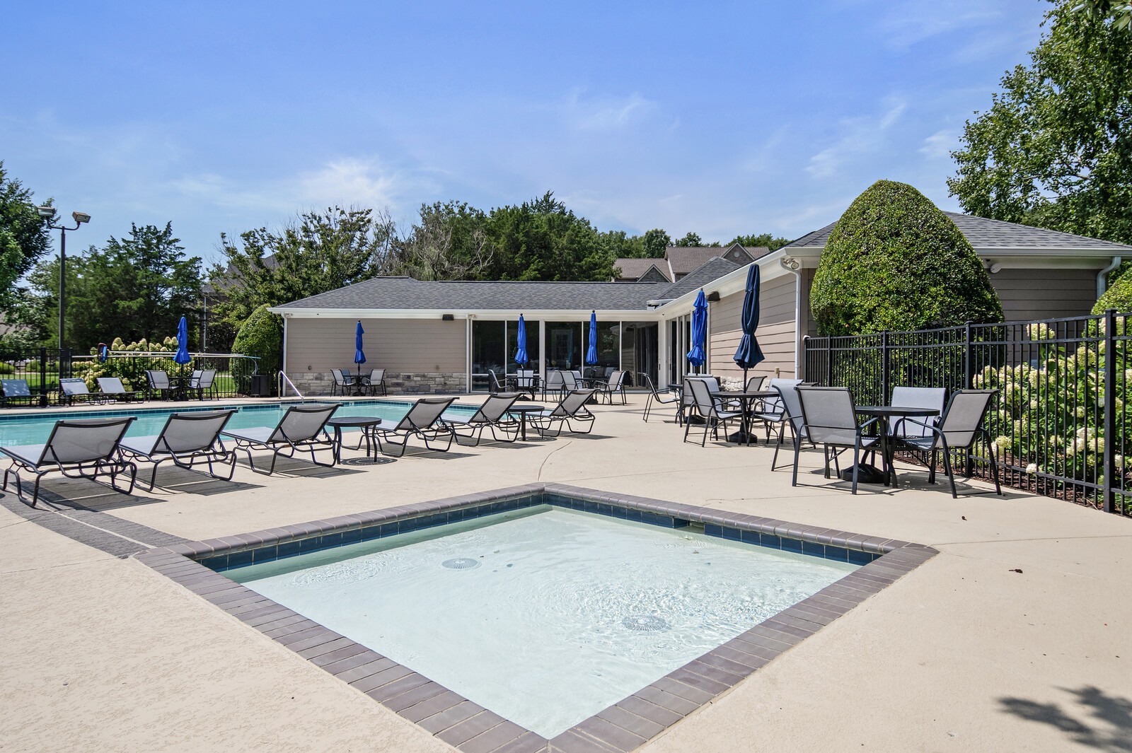1500 Adventure Ct