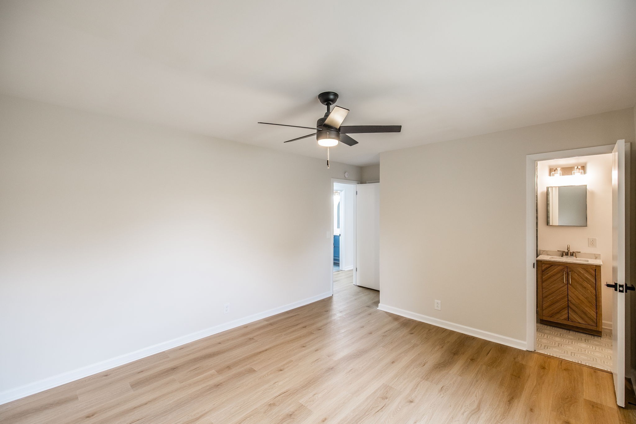 318 Donna Dr