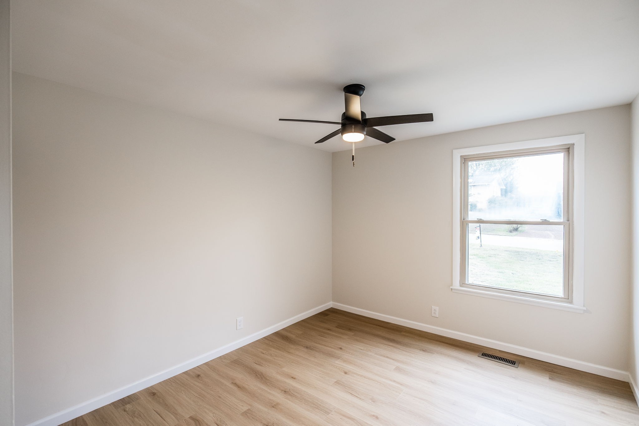 318 Donna Dr
